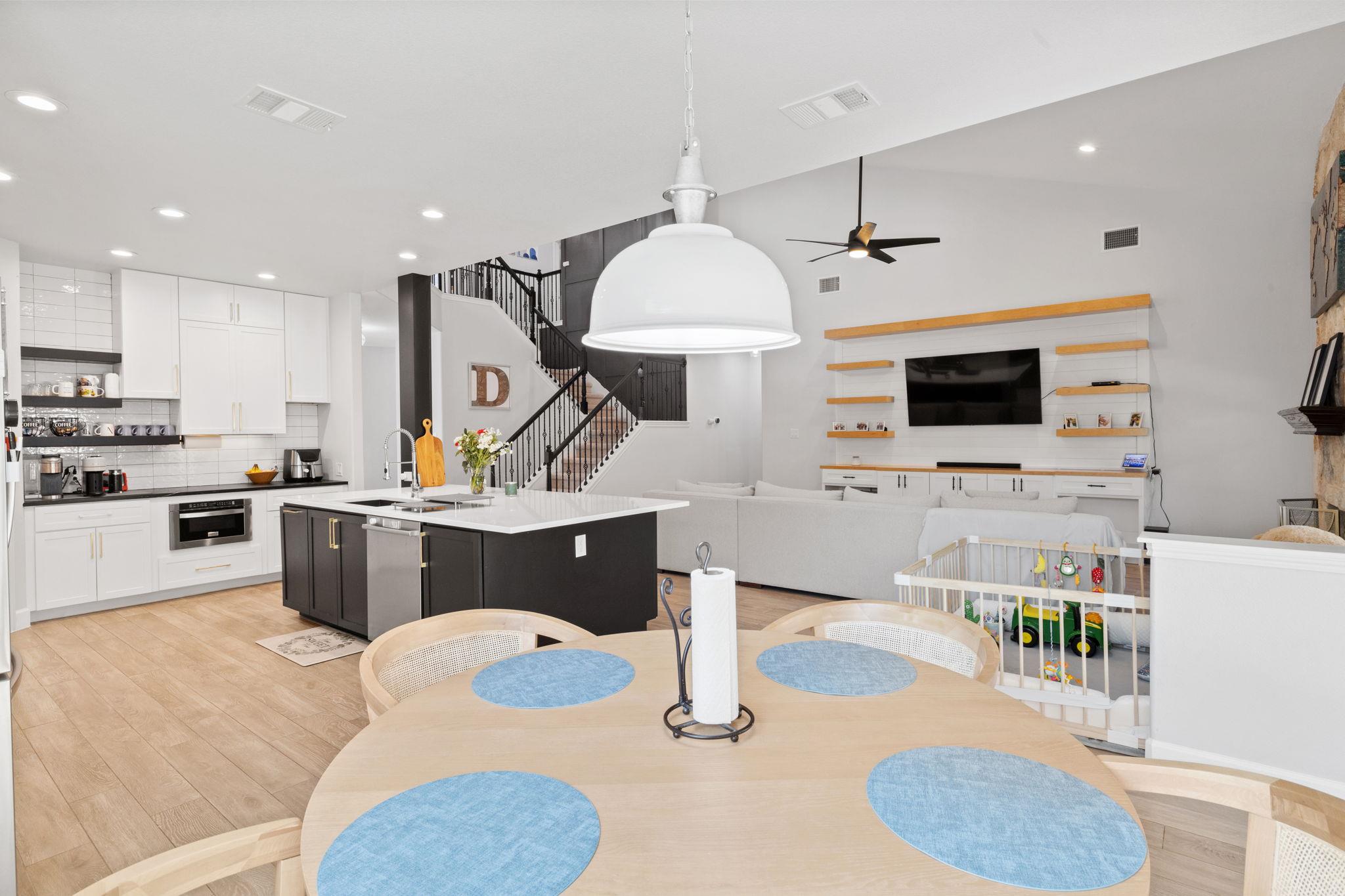 208 Arrezo Ln, Georgetown, TX 78628