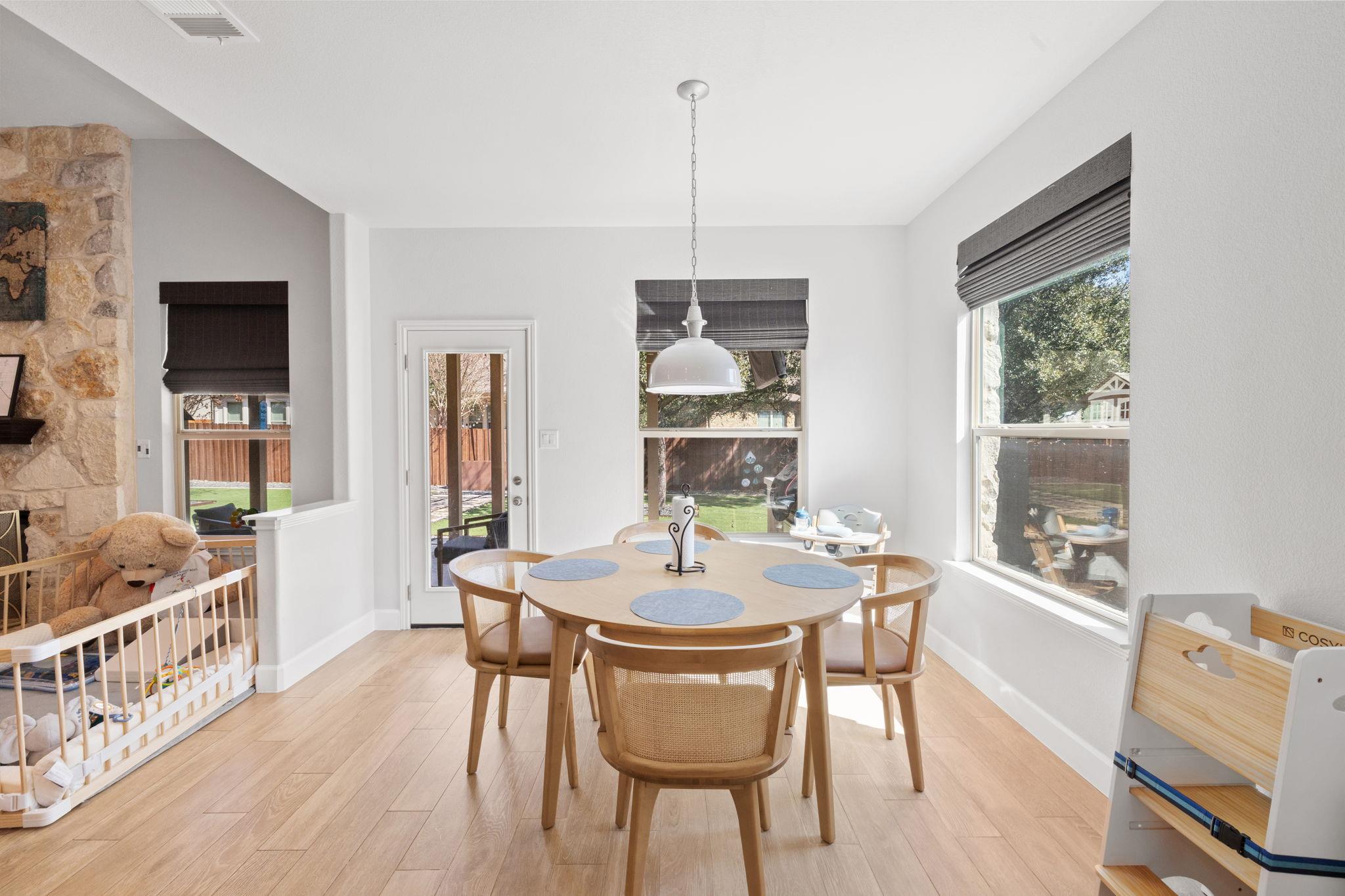 208 Arrezo Ln, Georgetown, TX 78628