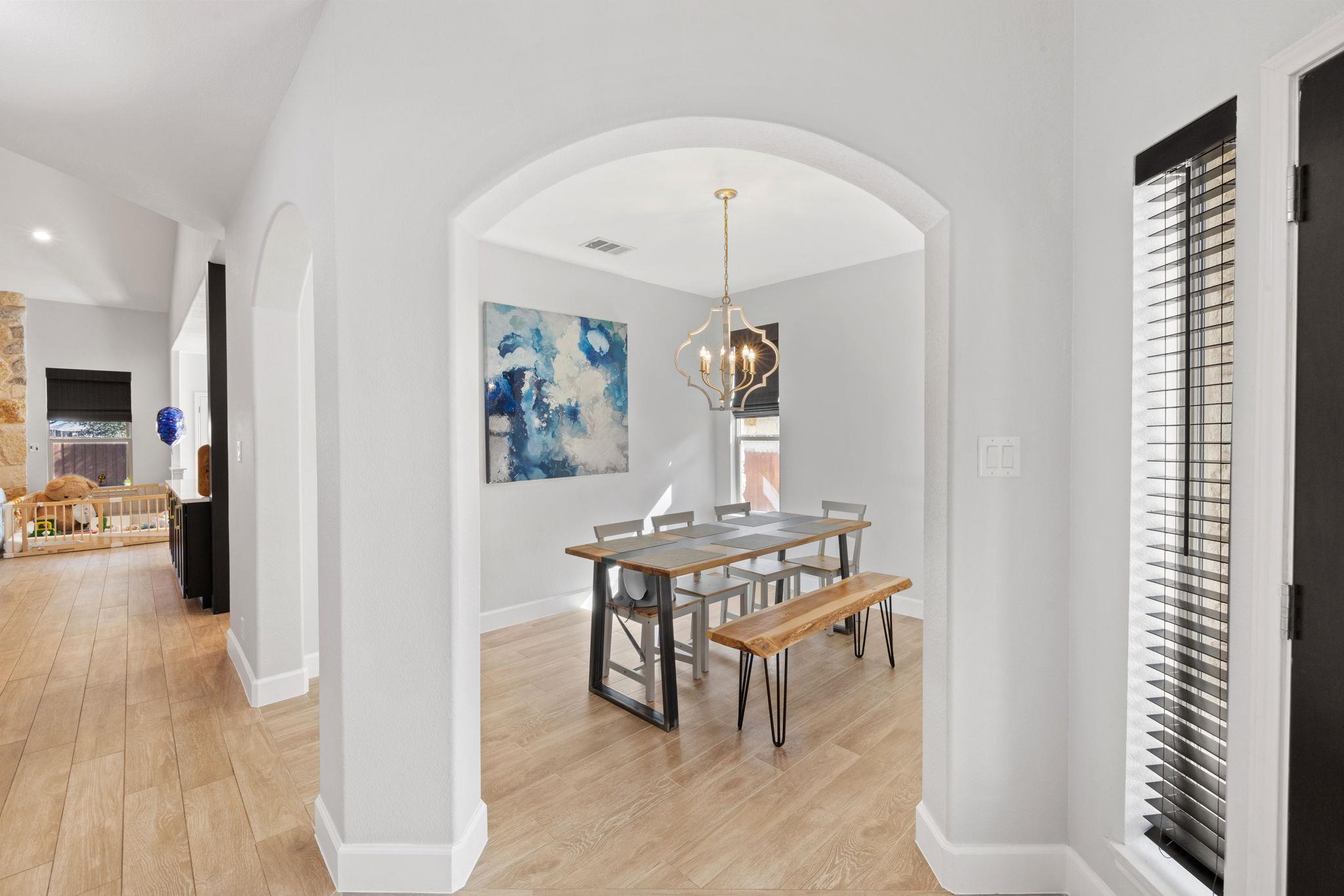 208 Arrezo Ln, Georgetown, TX 78628