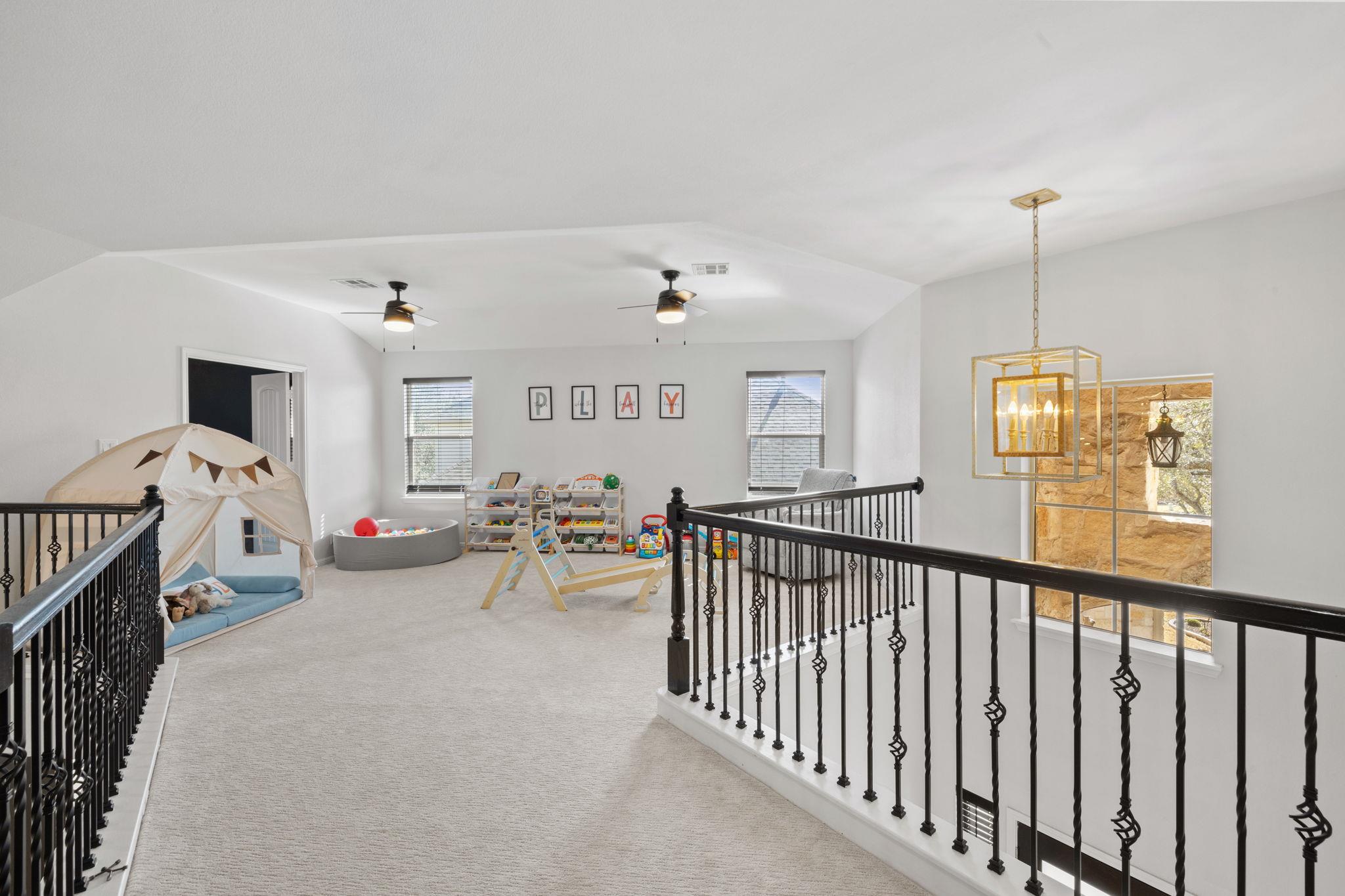 208 Arrezo Ln, Georgetown, TX 78628