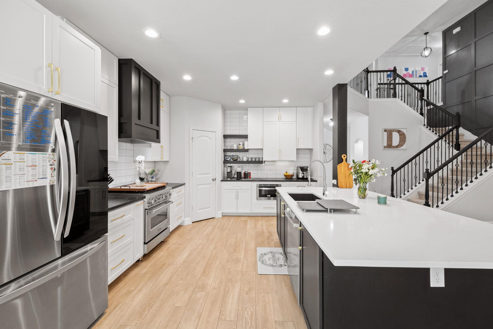 208 Arrezo Ln, Georgetown, TX 78628