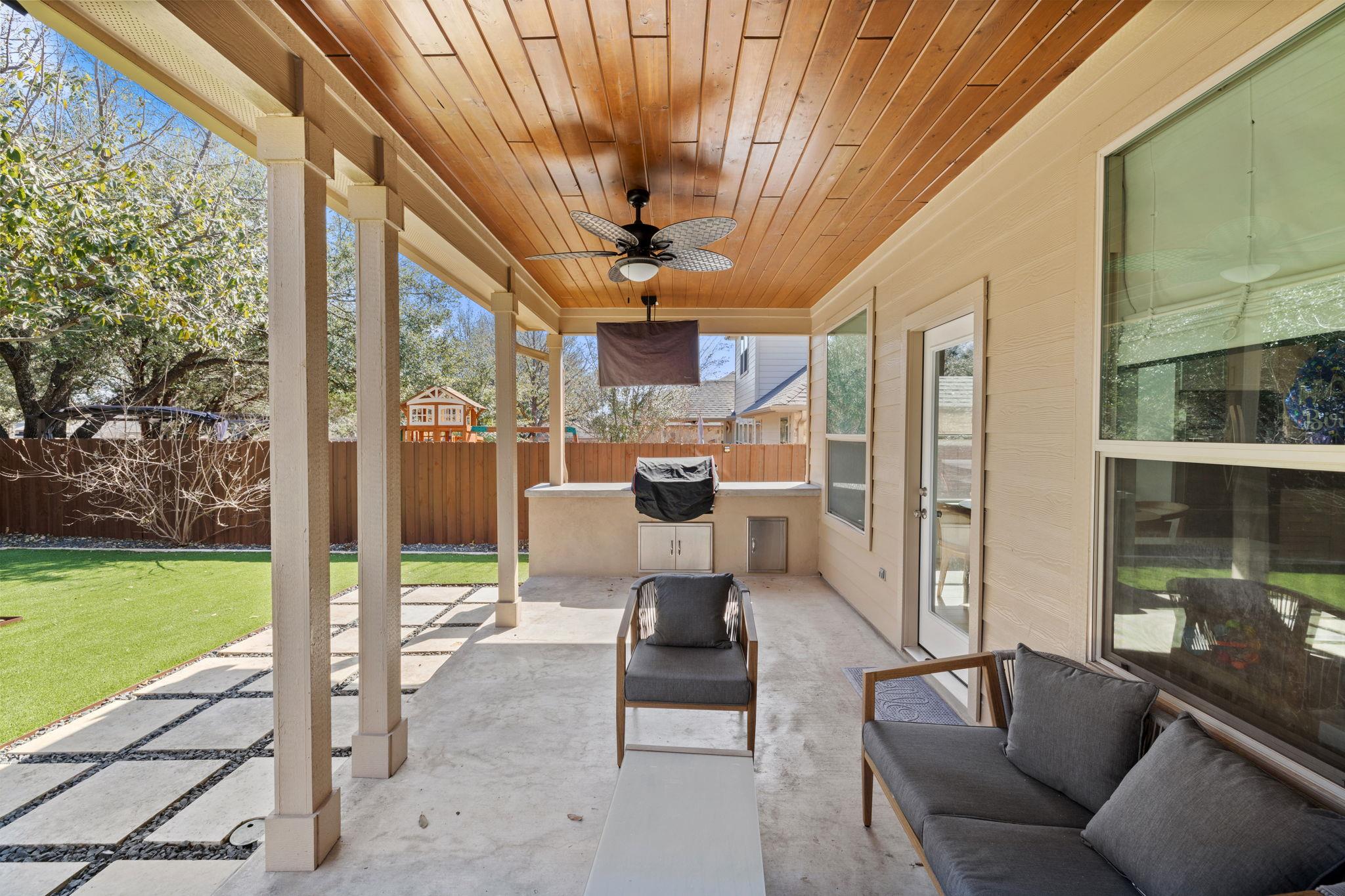 208 Arrezo Ln, Georgetown, TX 78628