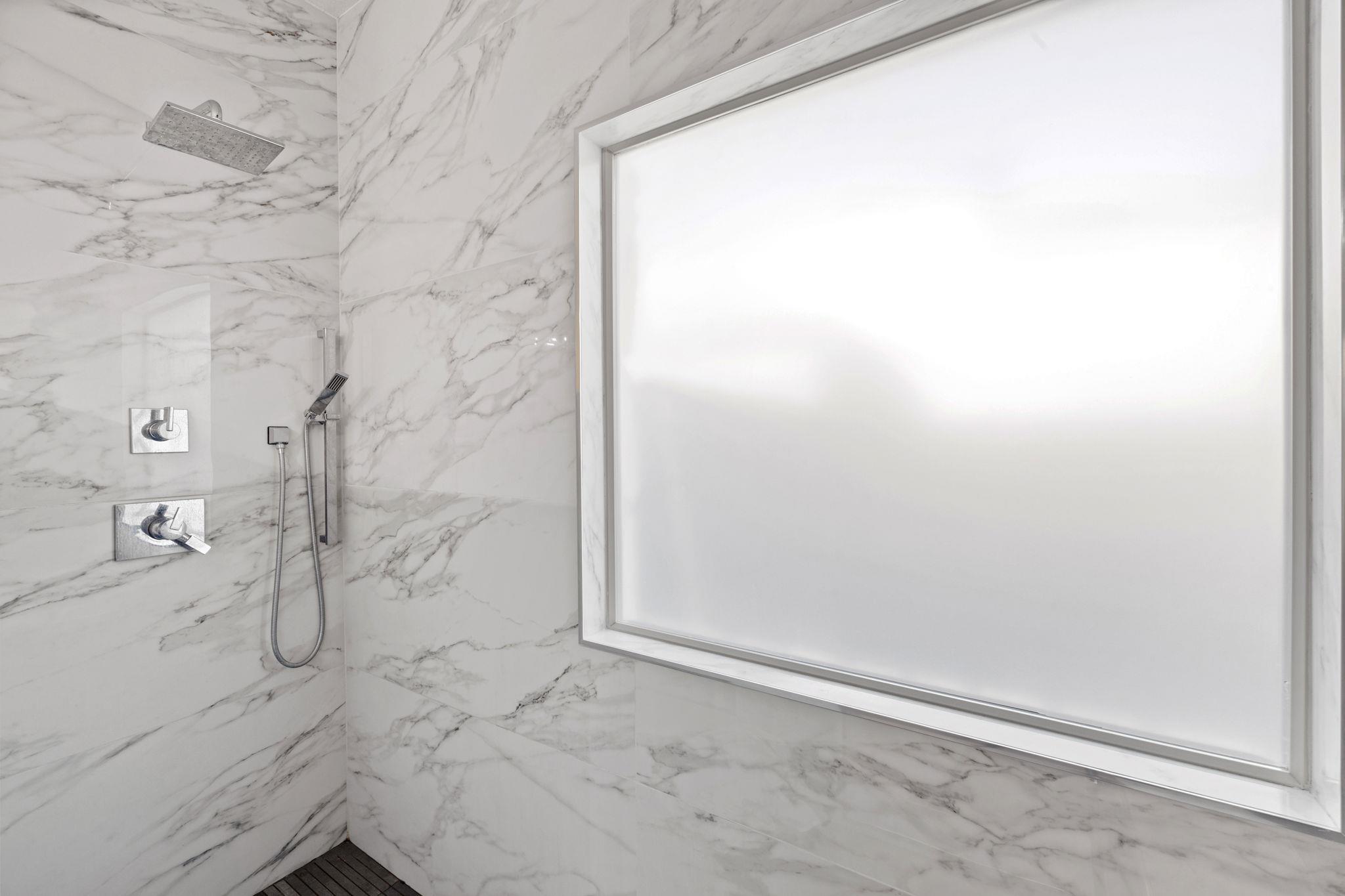 208 Arrezo Ln, Georgetown, TX 78628