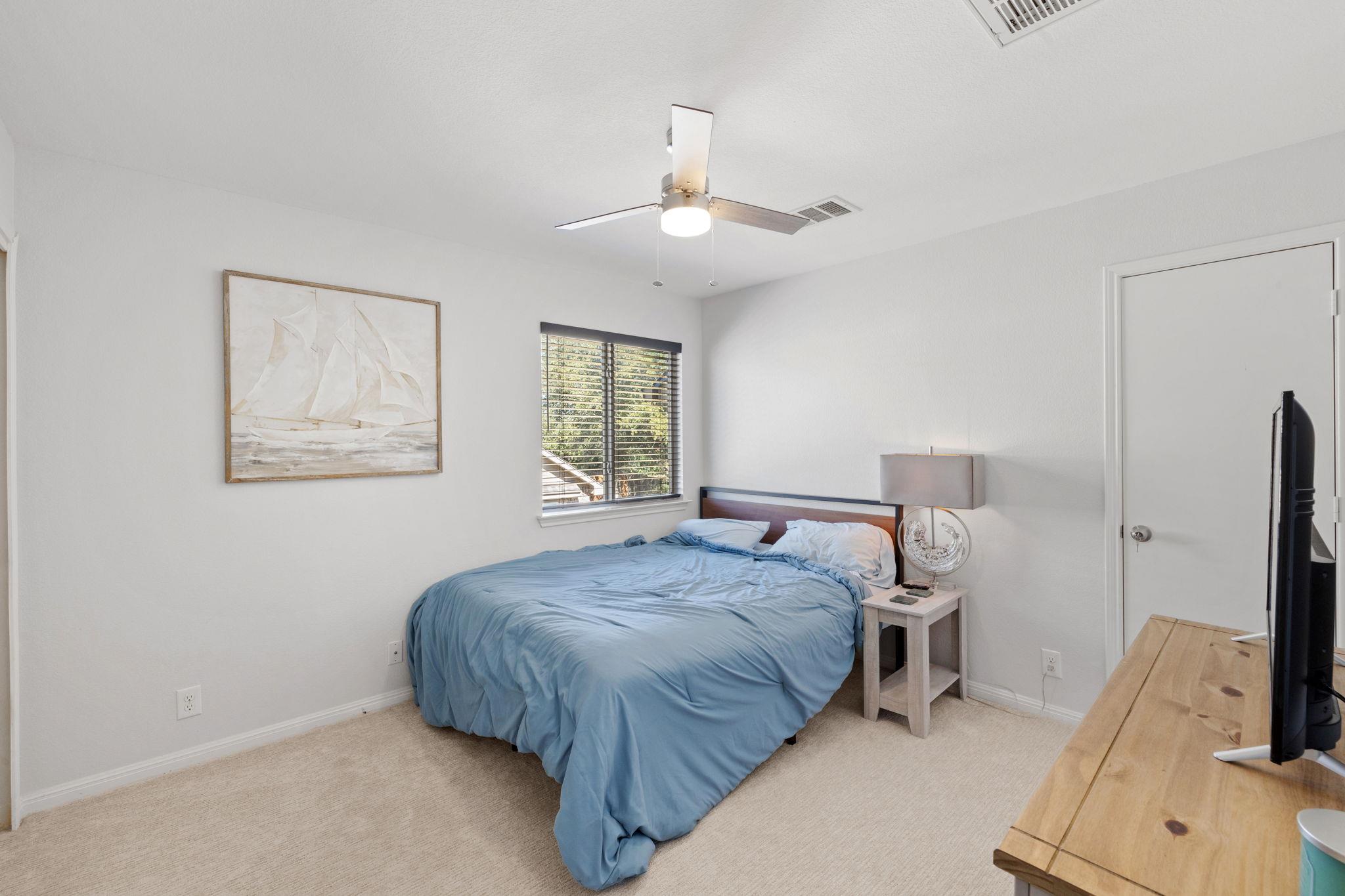 208 Arrezo Ln, Georgetown, TX 78628