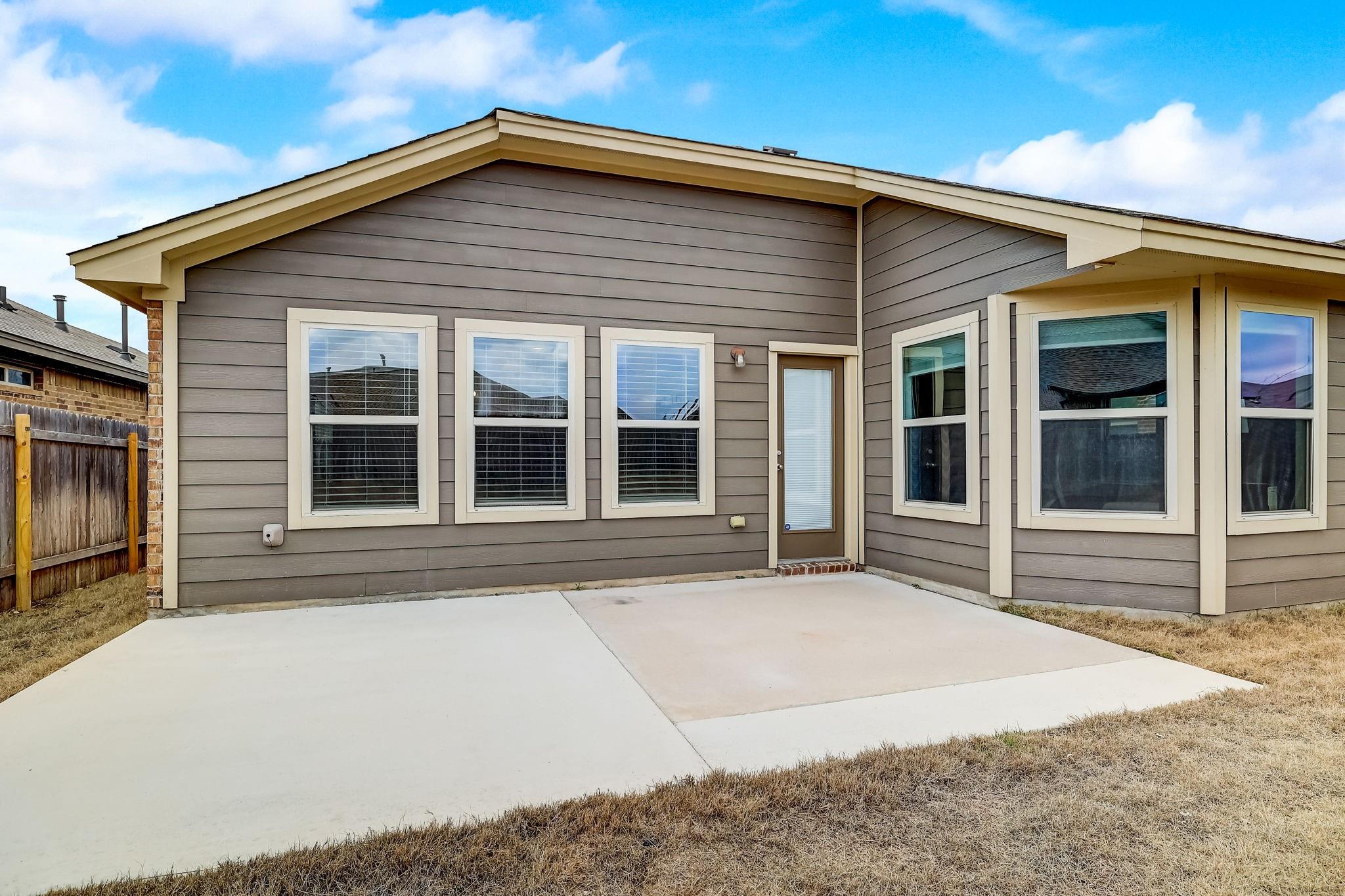 212 Durata Dr, San Marcos, TX 78666