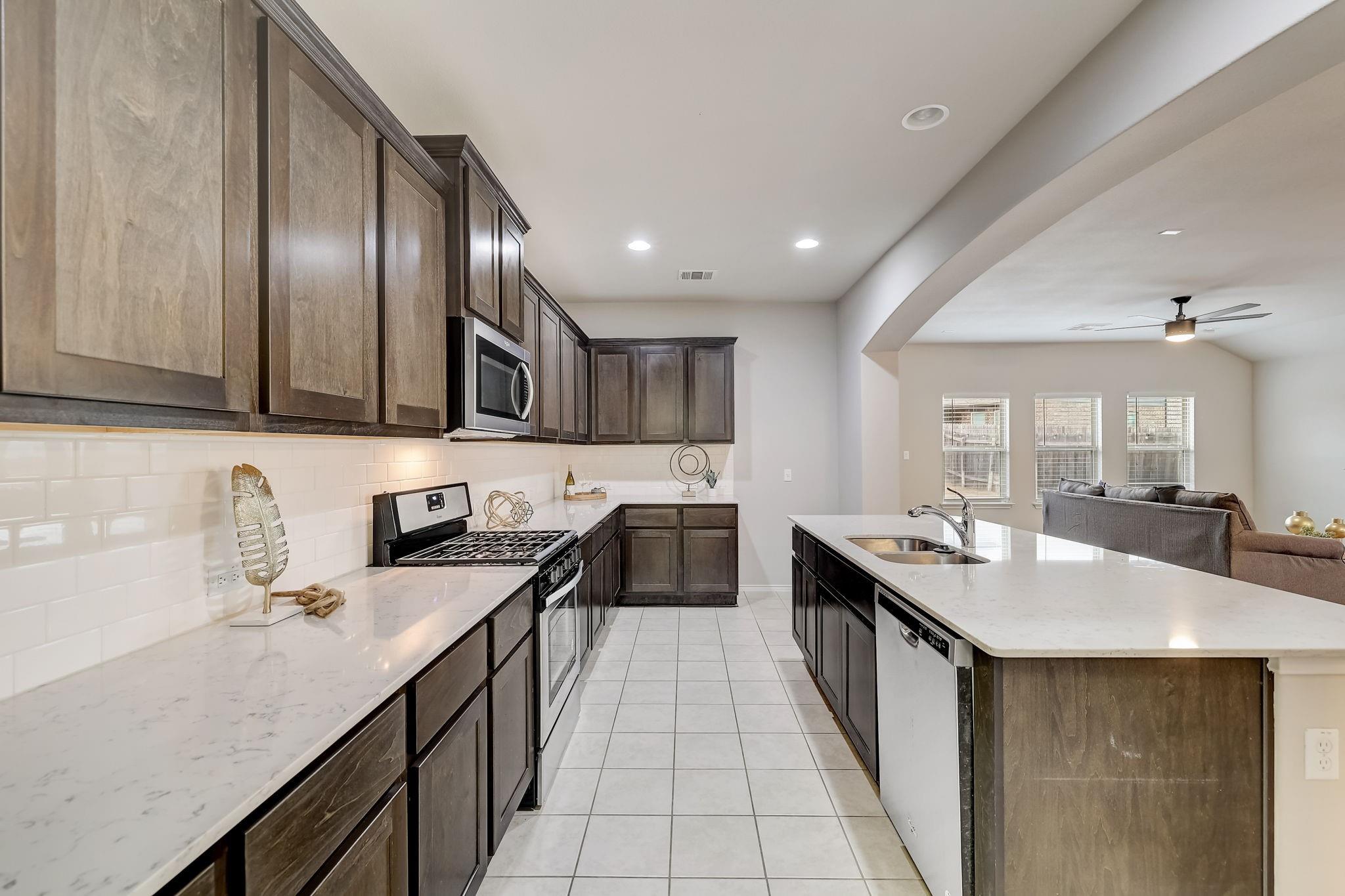 212 Durata Dr, San Marcos, TX 78666