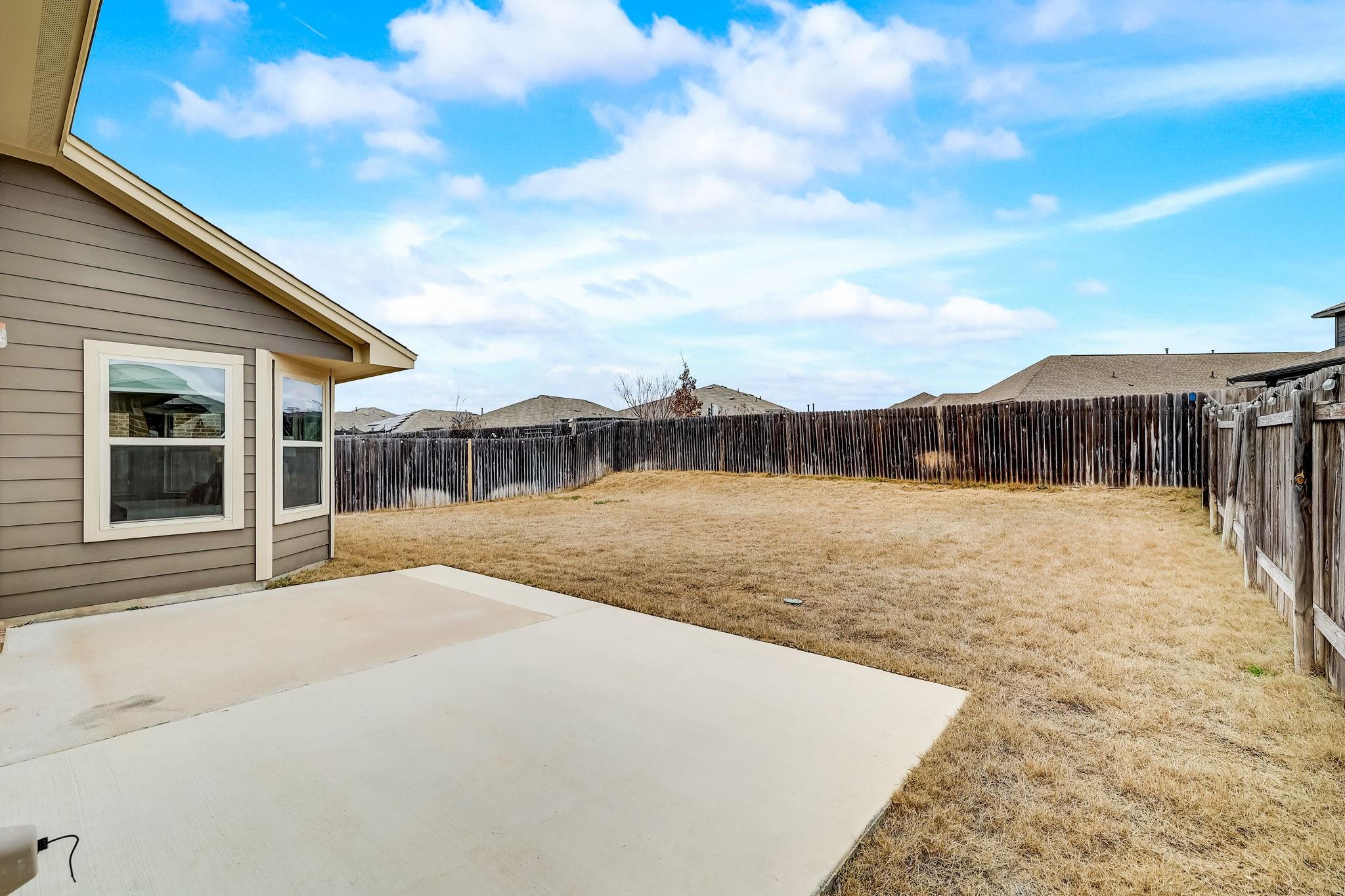 212 Durata Dr, San Marcos, TX 78666