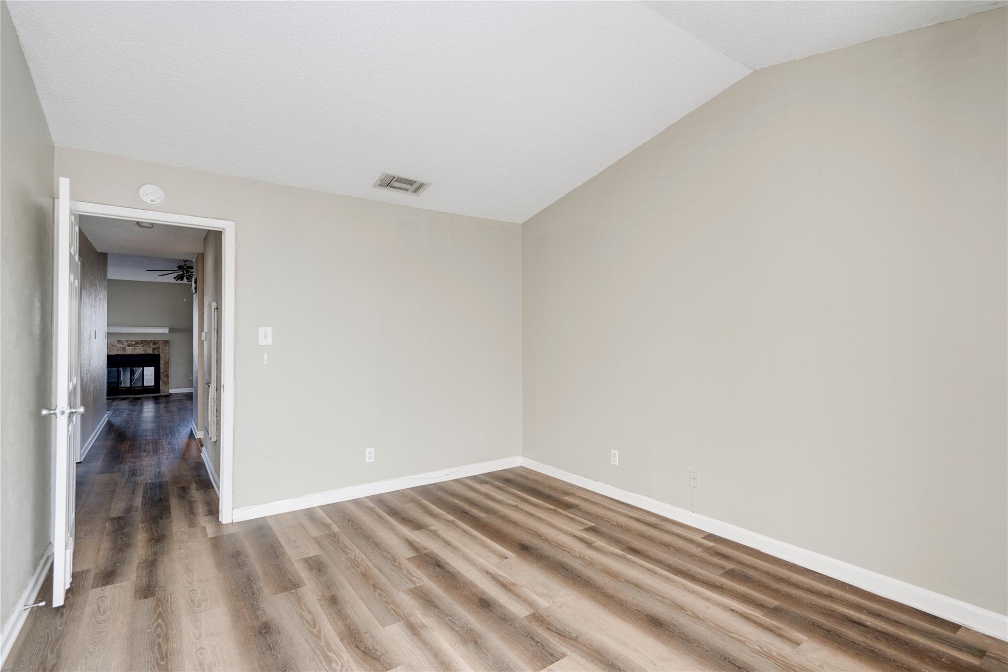 5304 Indio Cv # D, Austin, TX 78745