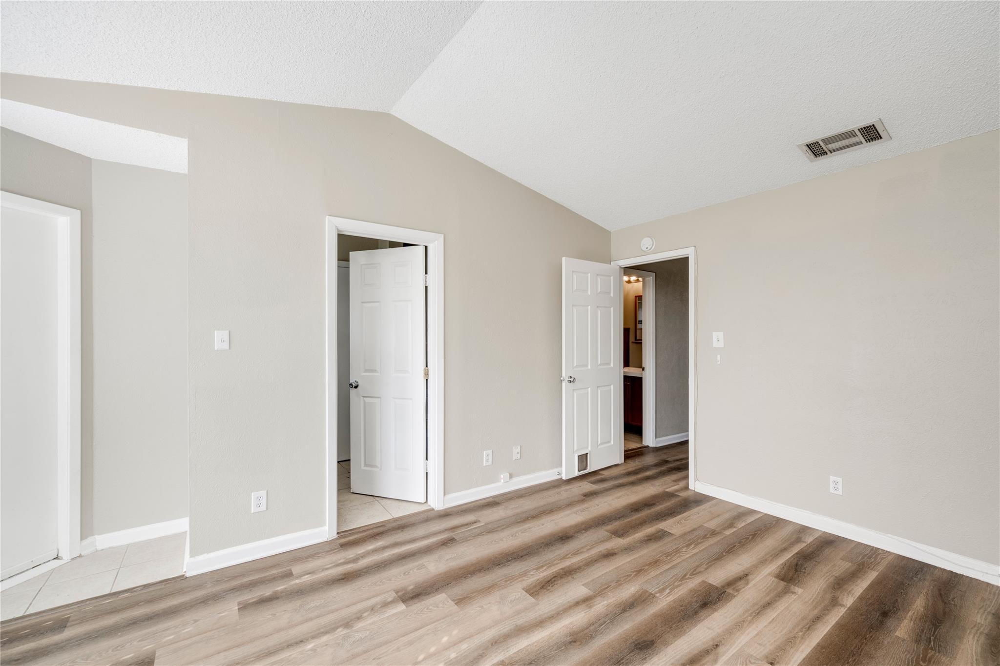 5304 Indio Cv # D, Austin, TX 78745