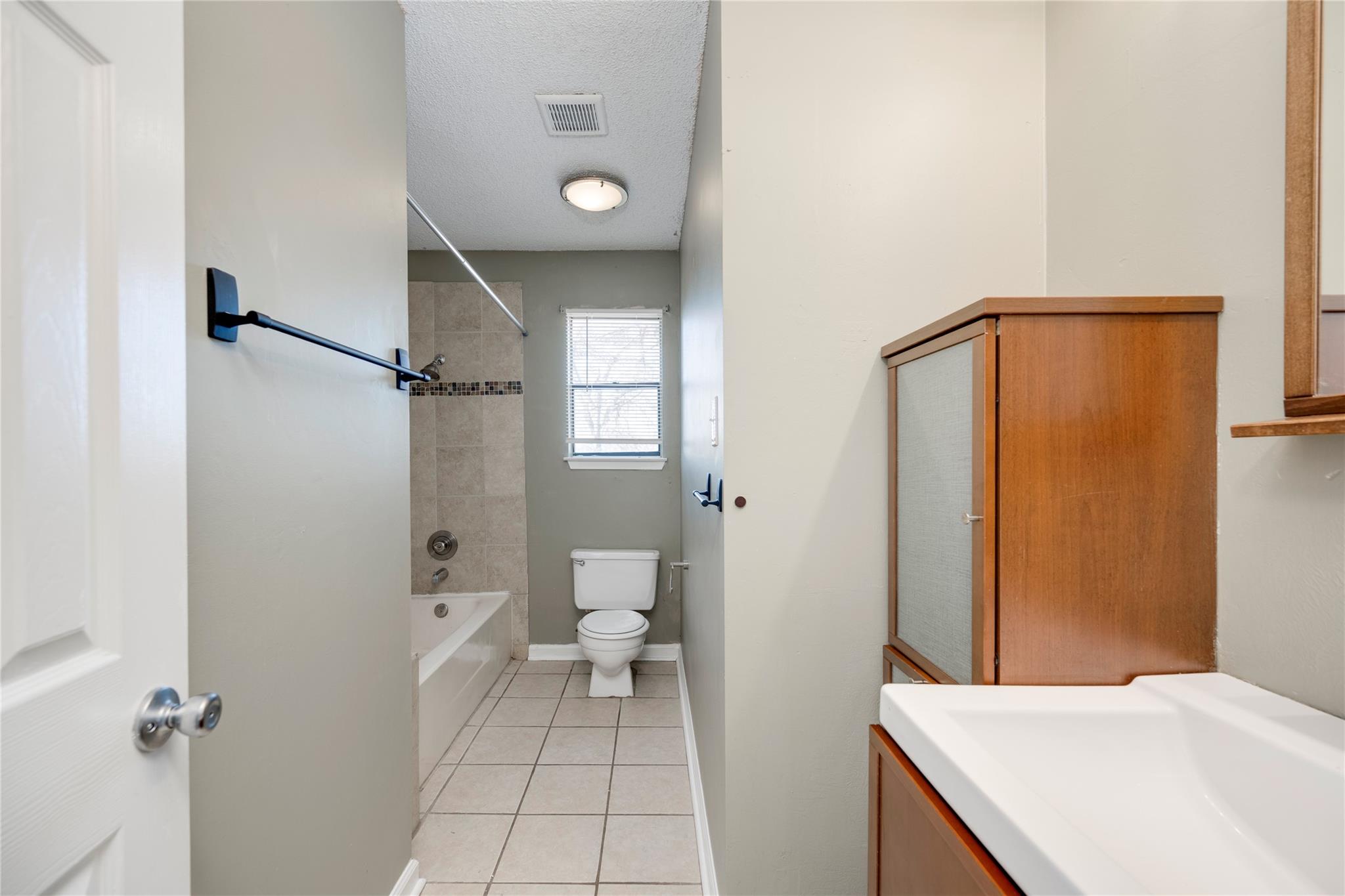 5304 Indio Cv # D, Austin, TX 78745