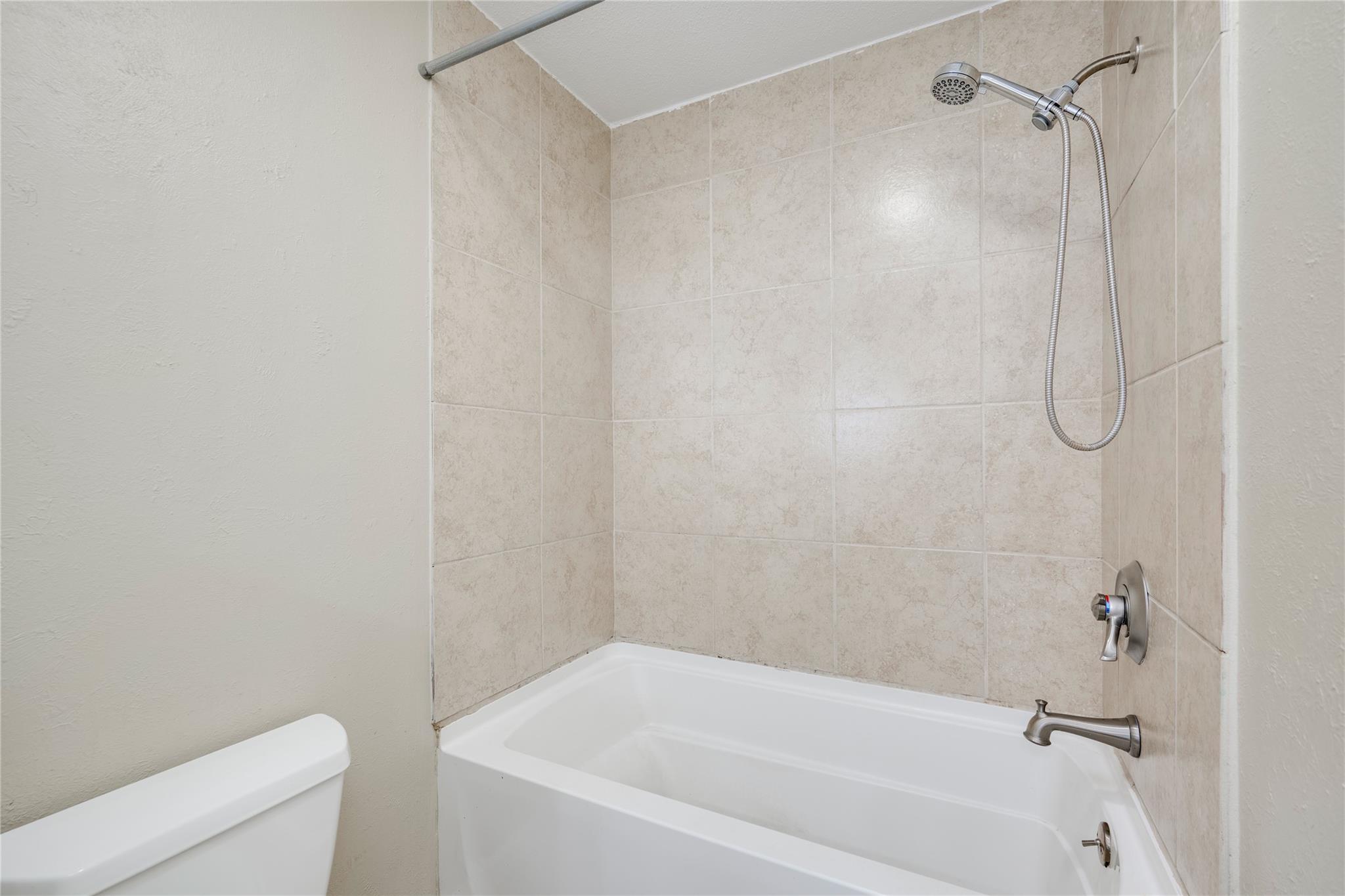 5304 Indio Cv # D, Austin, TX 78745