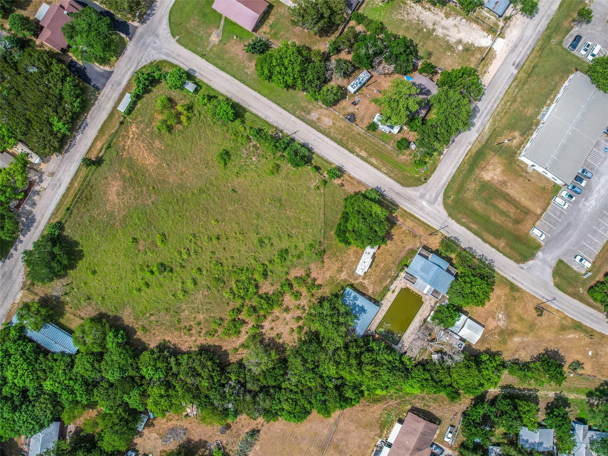 201 Oak Dr, Canyon Lake, TX 78132