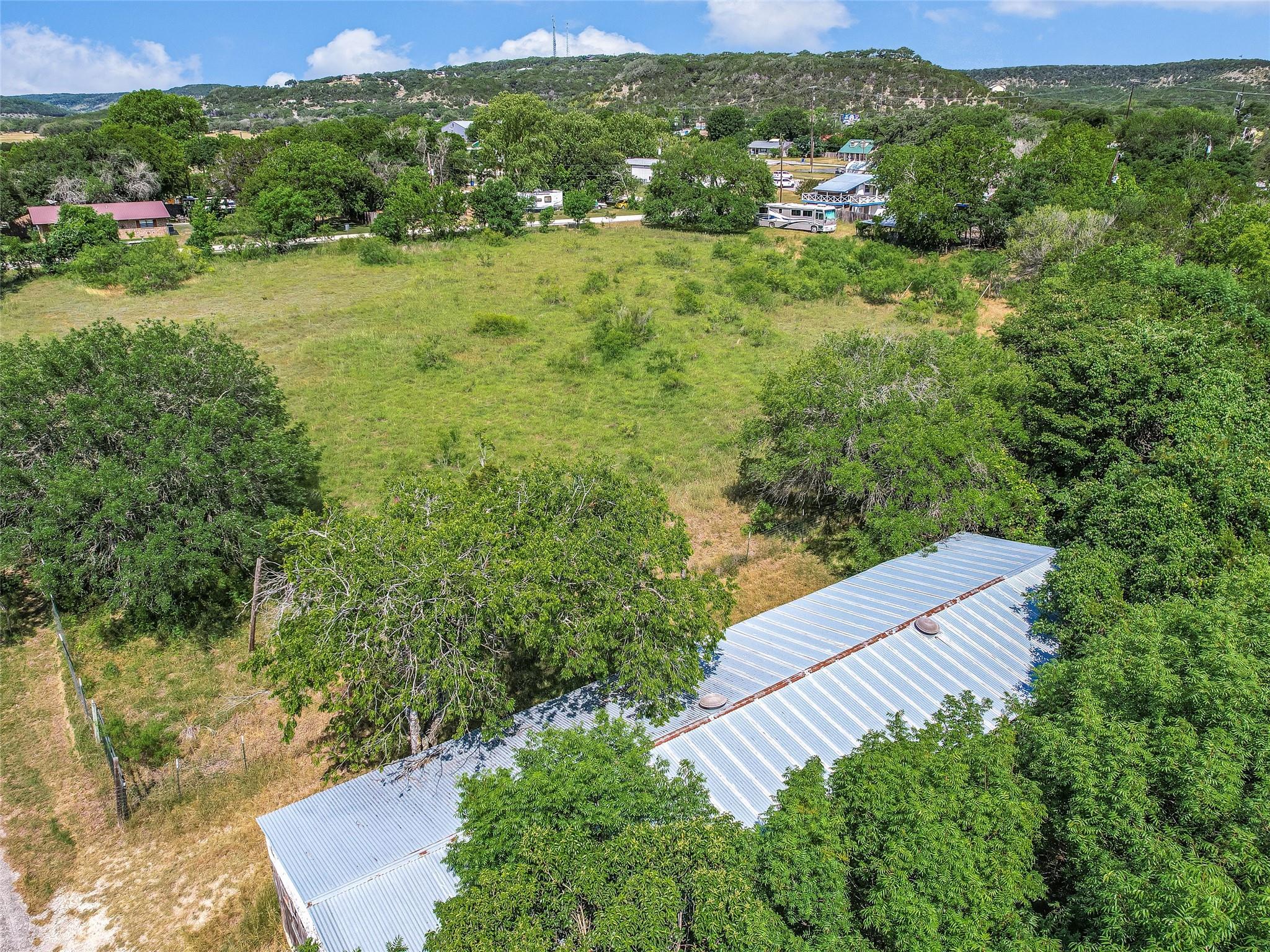 201 Oak Dr, Canyon Lake, TX 78132