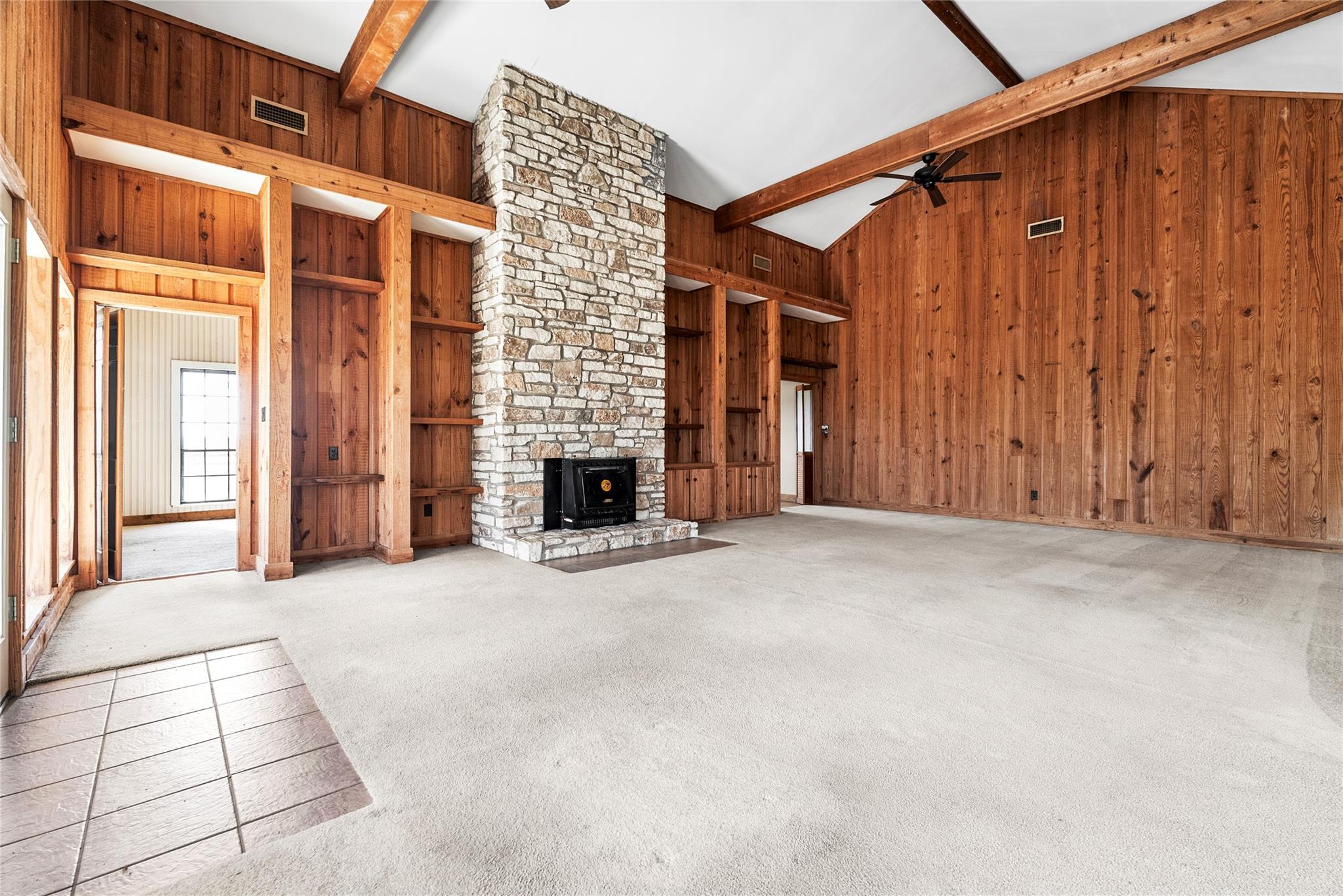 12914 Pfluger Berkman Ln, Coupland, TX 78615