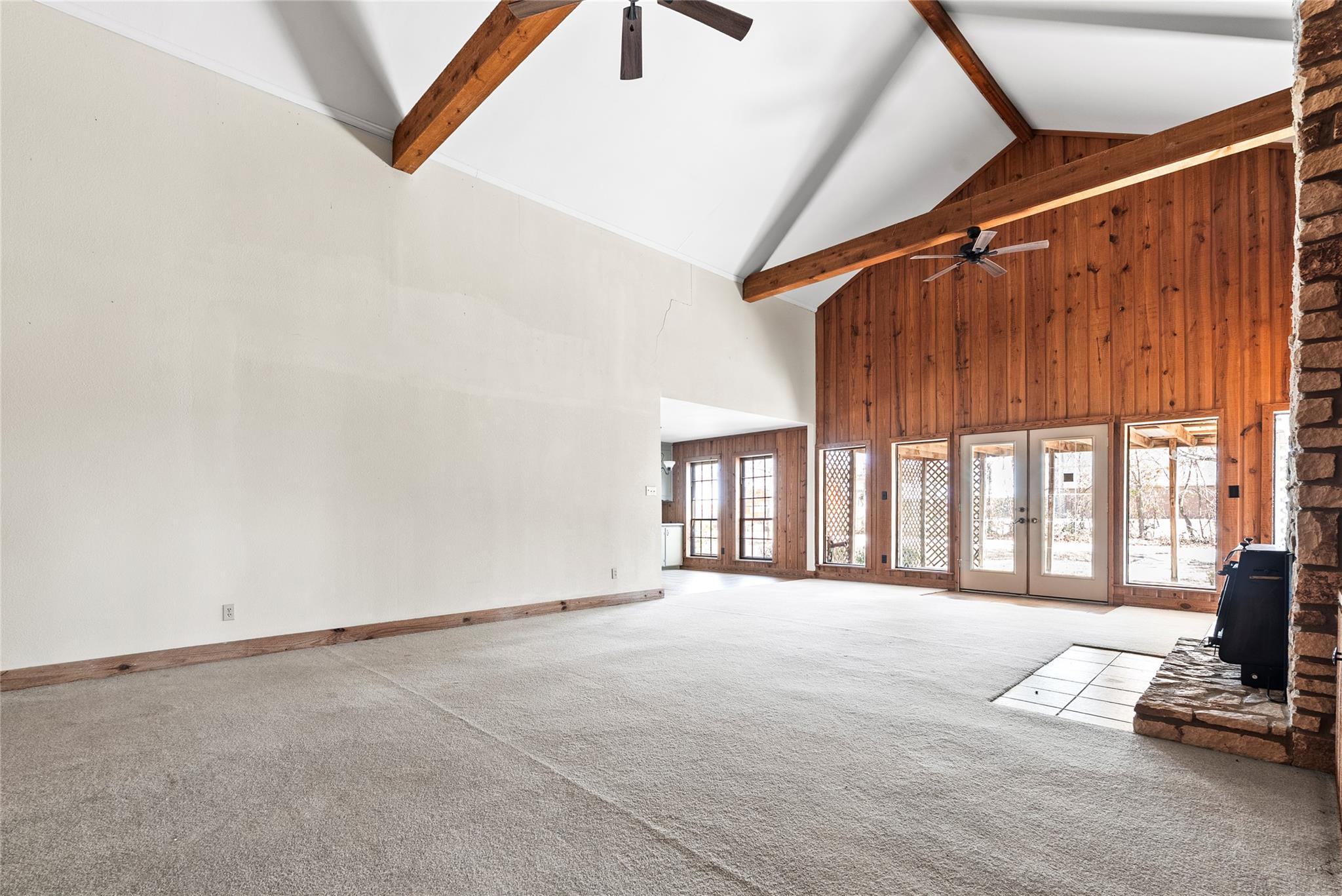 12914 Pfluger Berkman Ln, Coupland, TX 78615