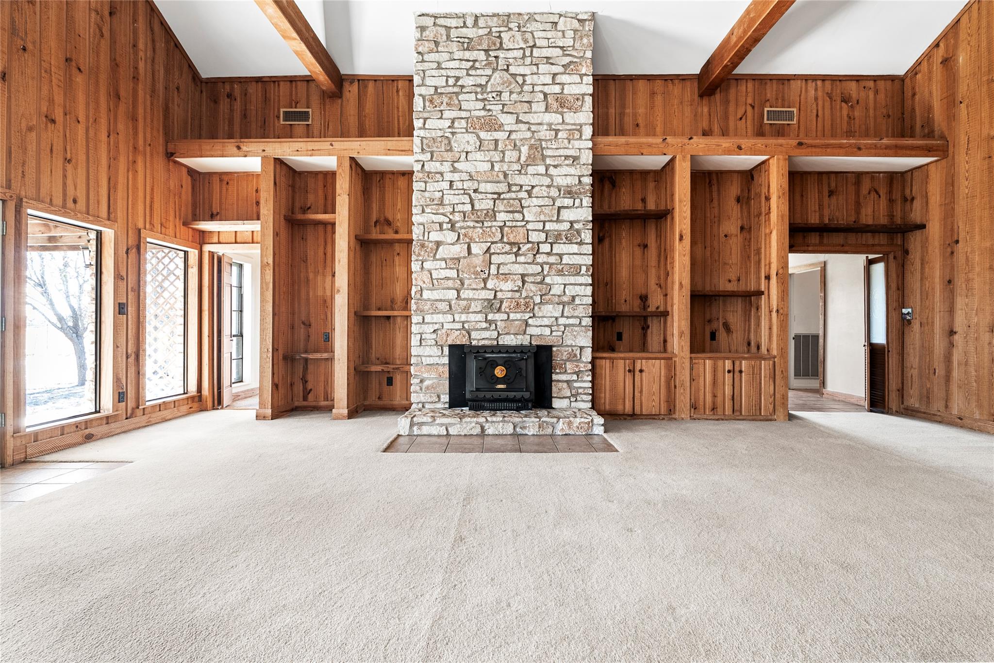 12914 Pfluger Berkman Ln, Coupland, TX 78615