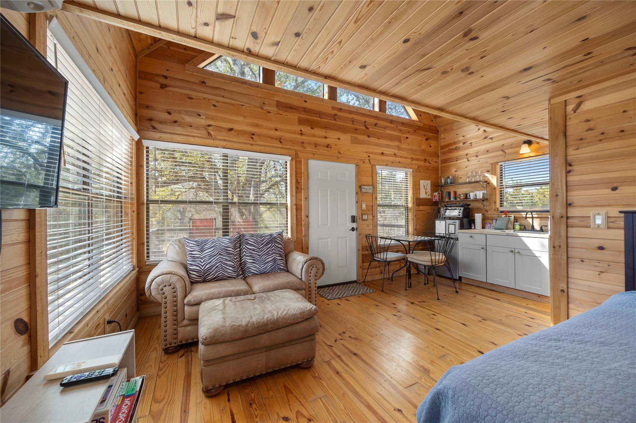 931 Sycamore Creek Dr, Dripping Springs, TX 78620