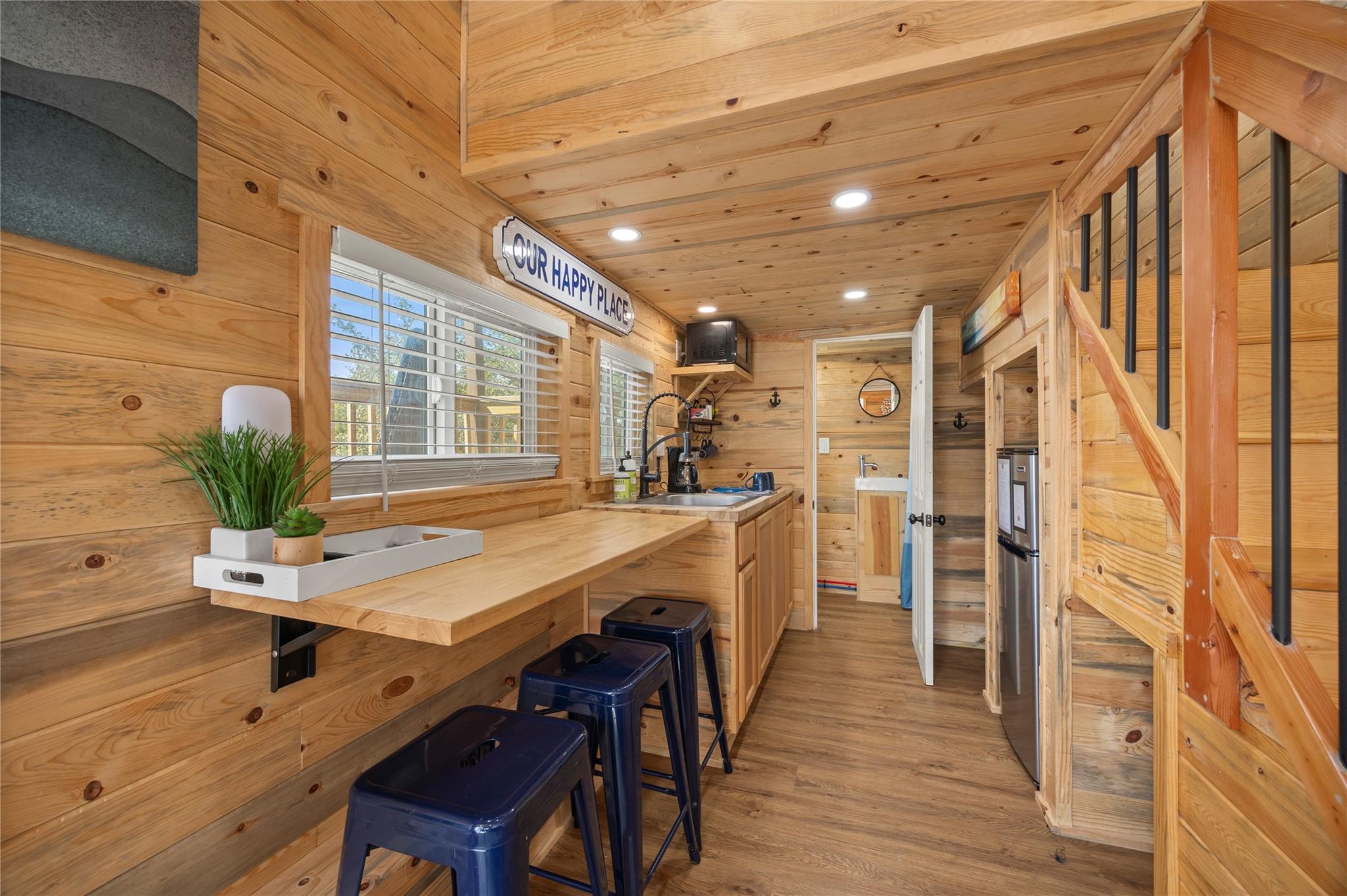 931 Sycamore Creek Dr, Dripping Springs, TX 78620