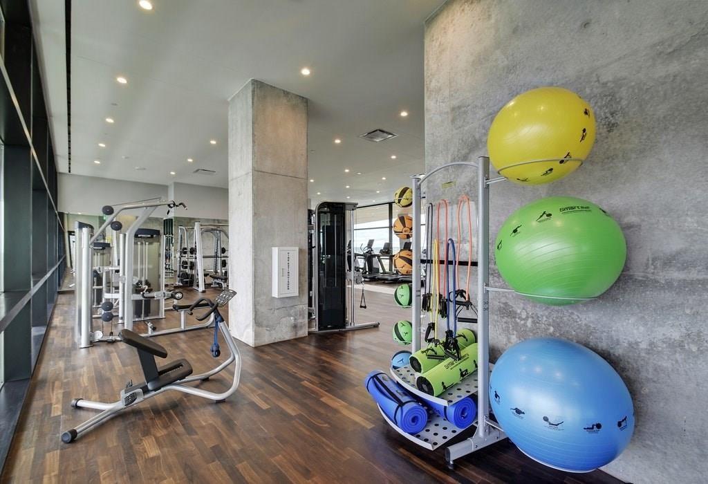 70 Rainey St # 1409, Austin, TX 78701