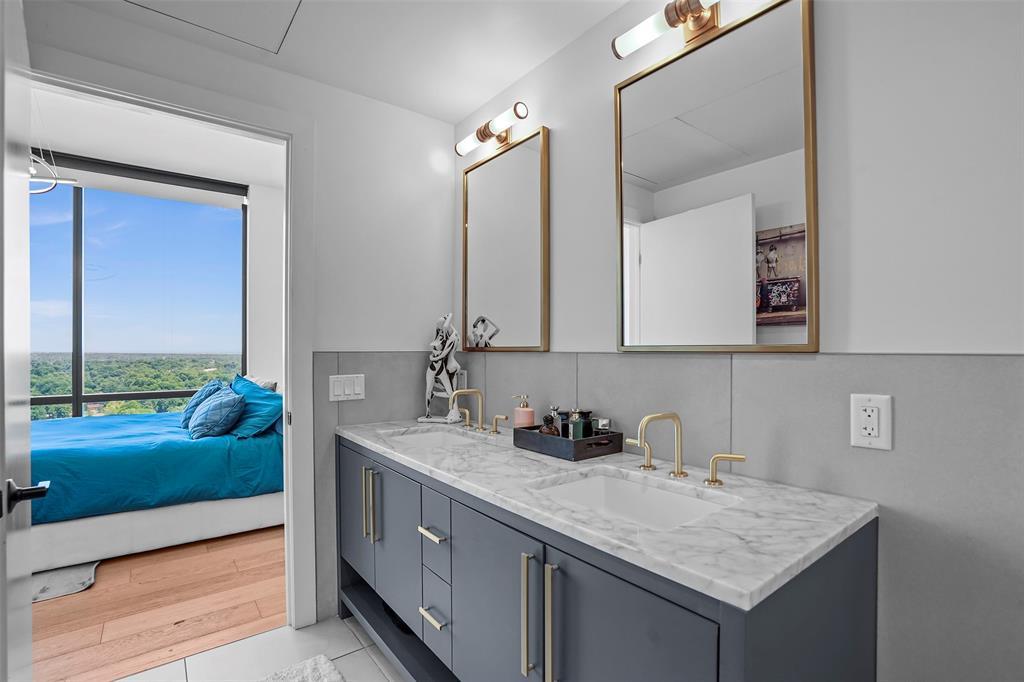 70 Rainey St # 1409, Austin, TX 78701