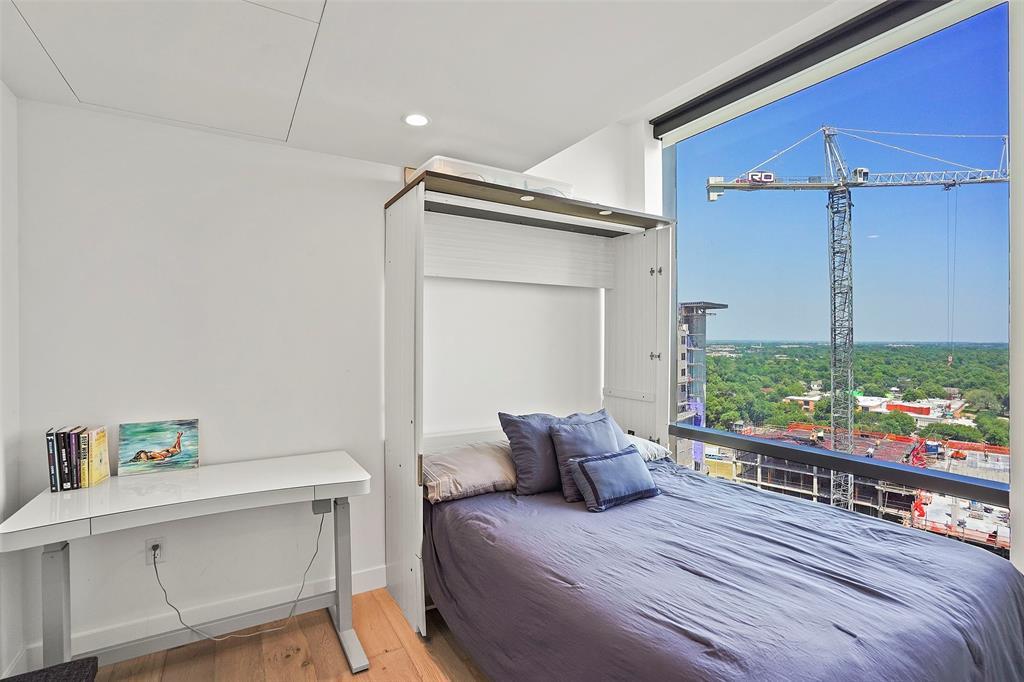 70 Rainey St # 1409, Austin, TX 78701