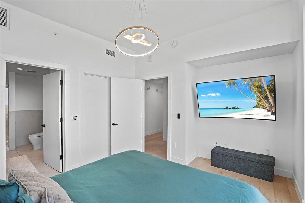 70 Rainey St # 1409, Austin, TX 78701