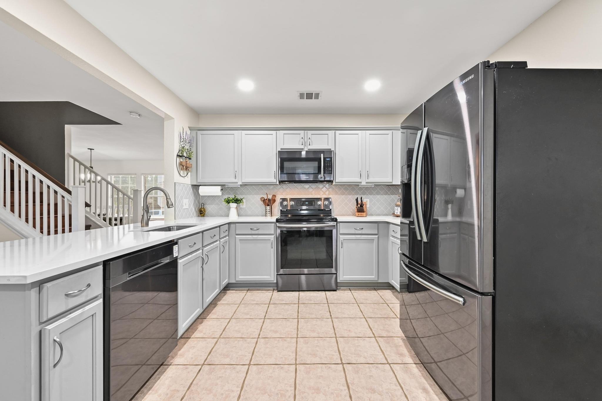 11220 Pickard Ln, Austin, TX 78748