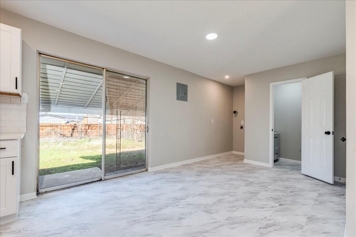 704 S 3rd St, Copperas Cove, TX 76522