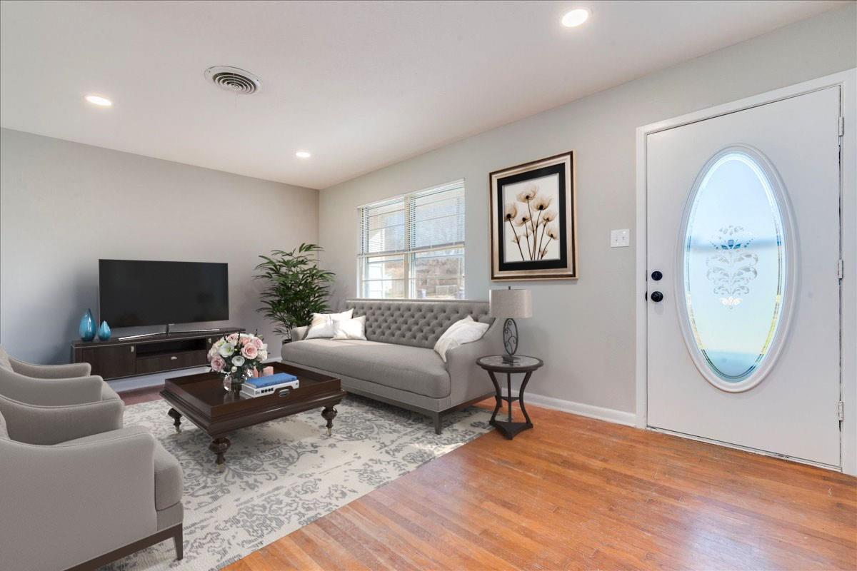 704 S 3rd St, Copperas Cove, TX 76522