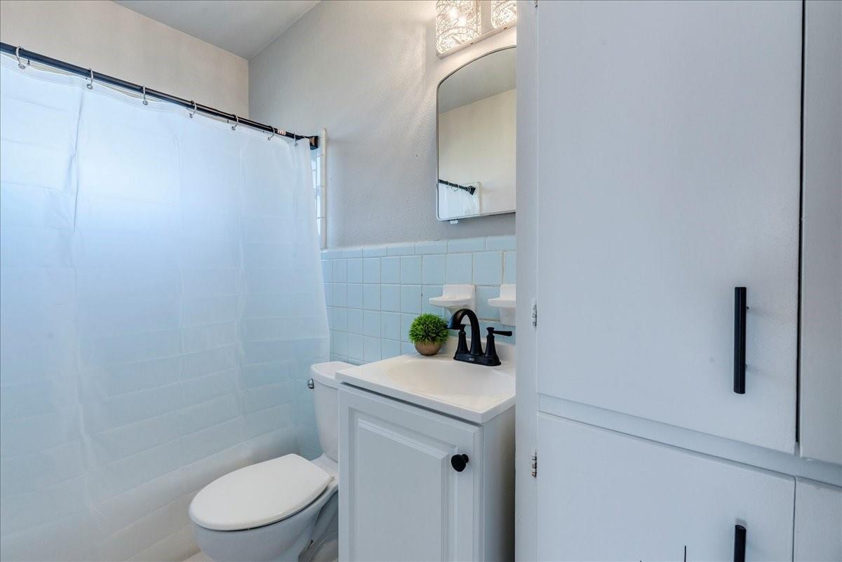 704 S 3rd St, Copperas Cove, TX 76522