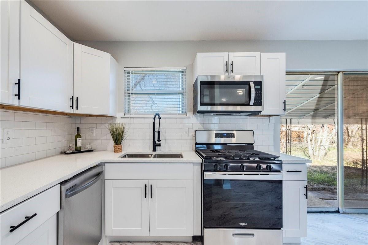 704 S 3rd St, Copperas Cove, TX 76522