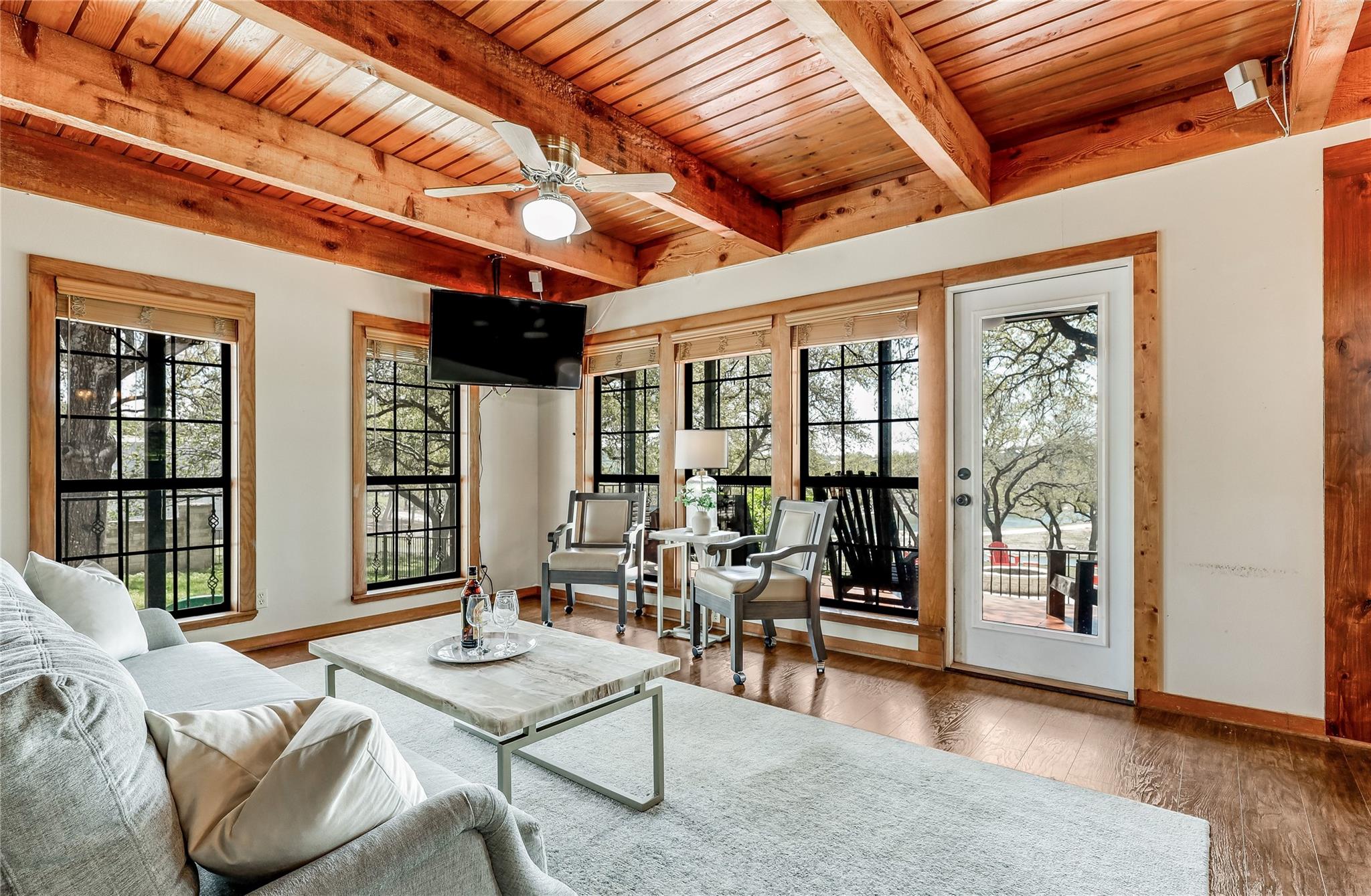 23605 Lakeside Dr, Marble Falls, TX 78654