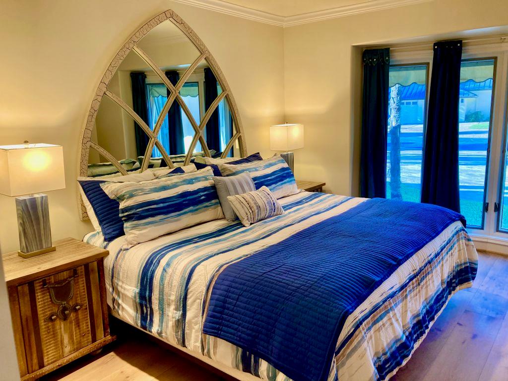 101 Far North Cir, Horseshoe Bay, TX 78657