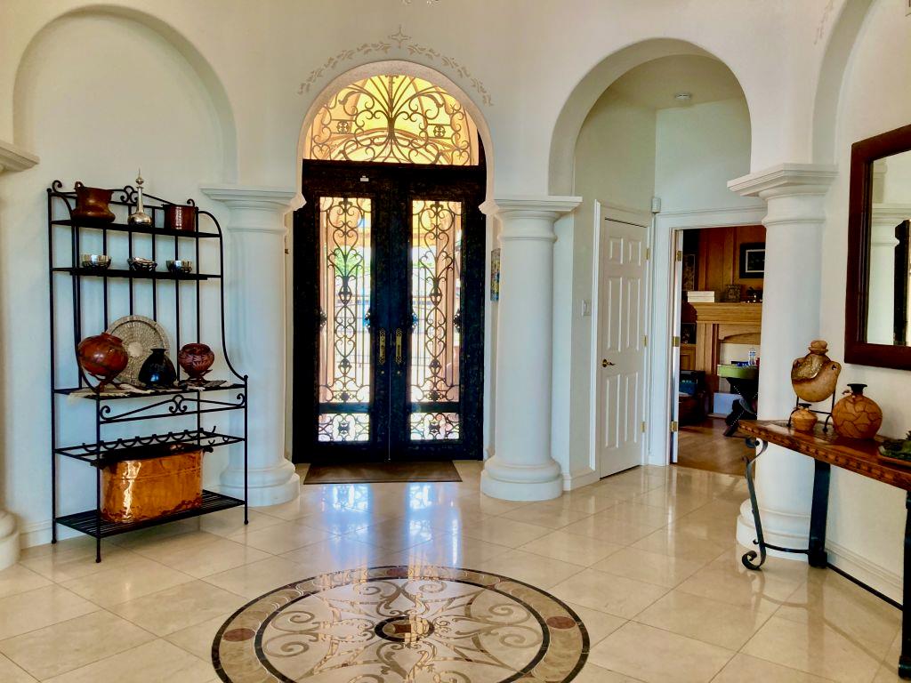 101 Far North Cir, Horseshoe Bay, TX 78657