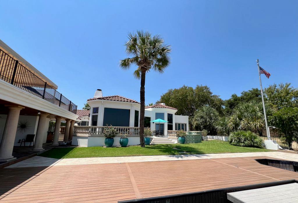 101 Far North Cir, Horseshoe Bay, TX 78657