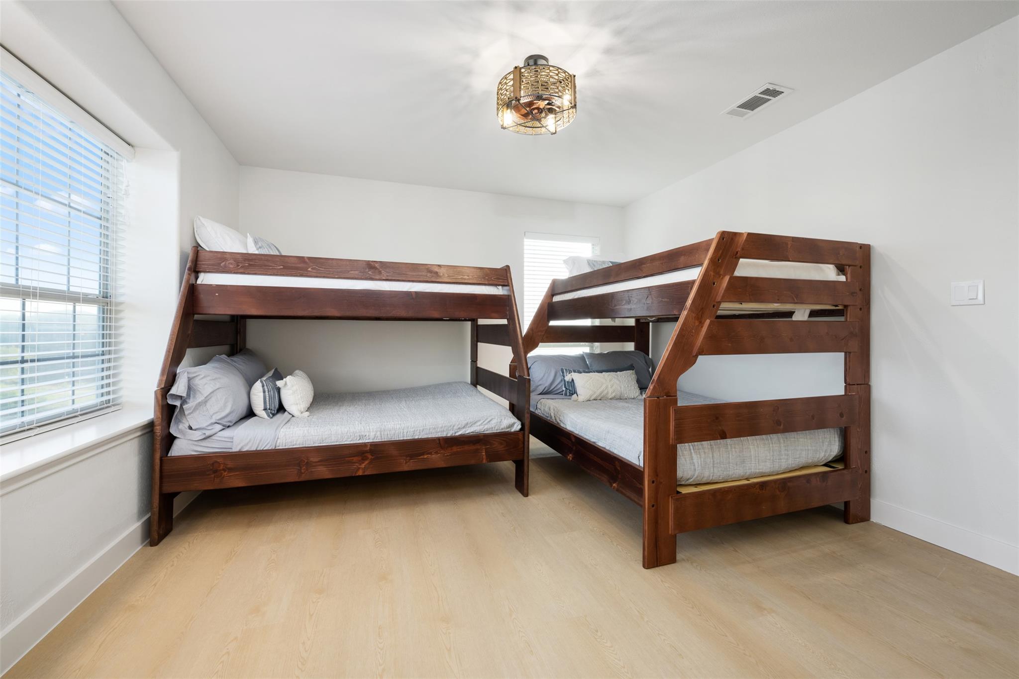 3008 Point Cv, Lago Vista, TX 78645