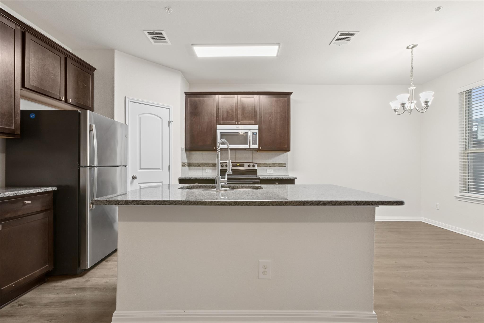 1200 S 10th St # 1804, Pflugerville, TX 78660