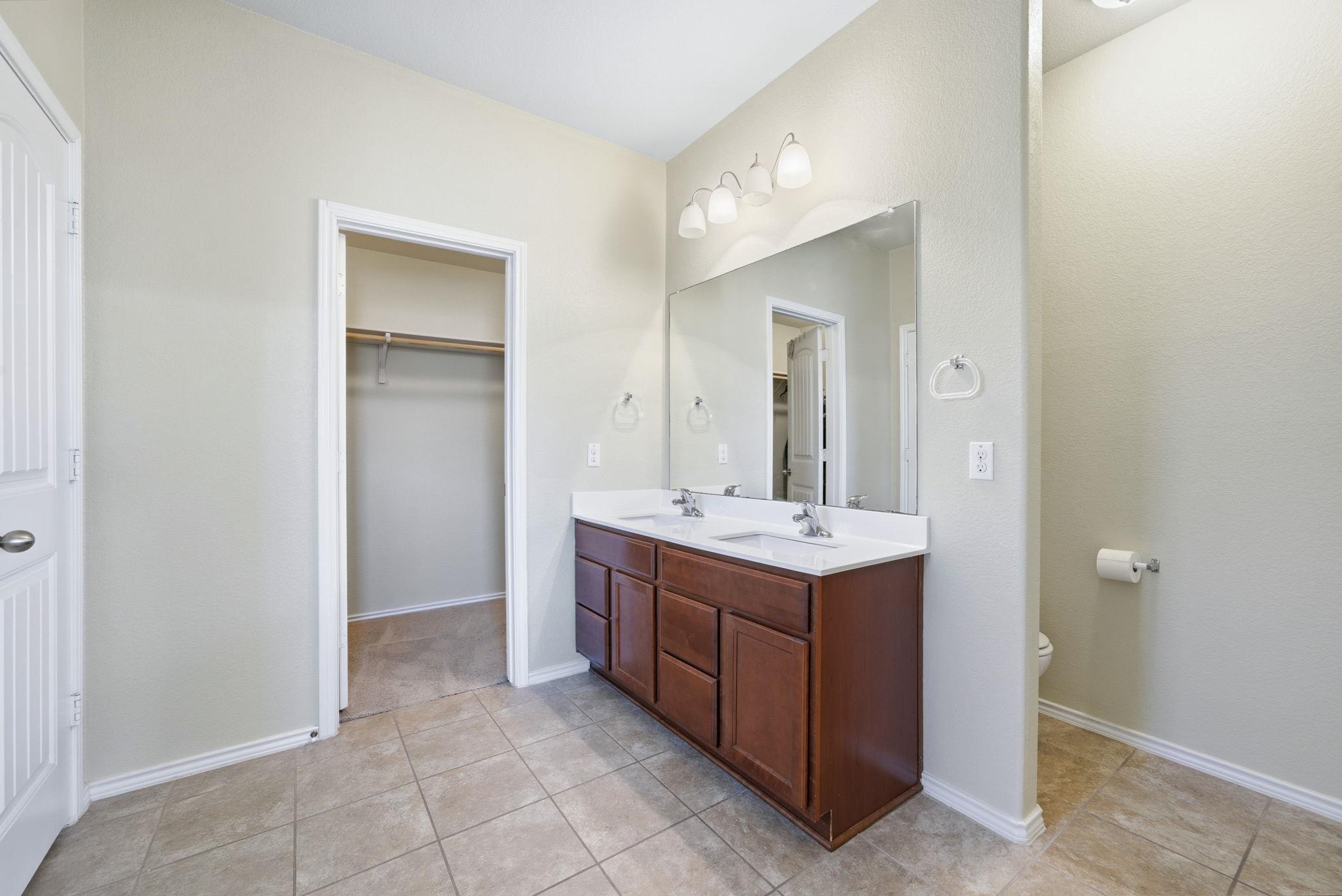 117 Hematite Ln, Jarrell, TX 76537