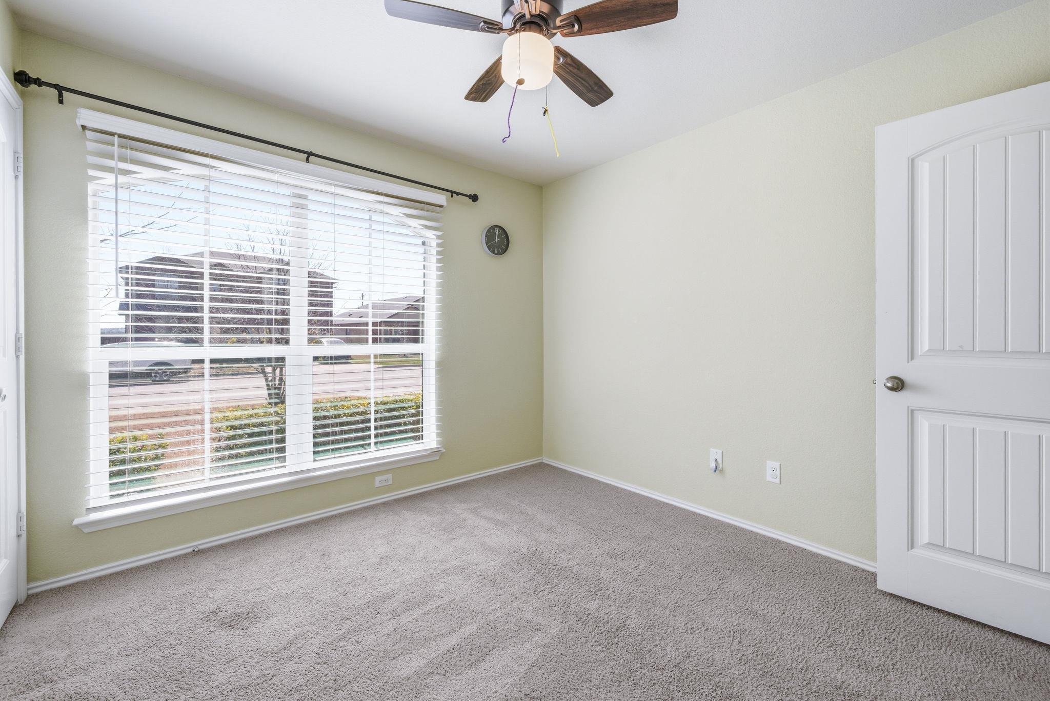 117 Hematite Ln, Jarrell, TX 76537