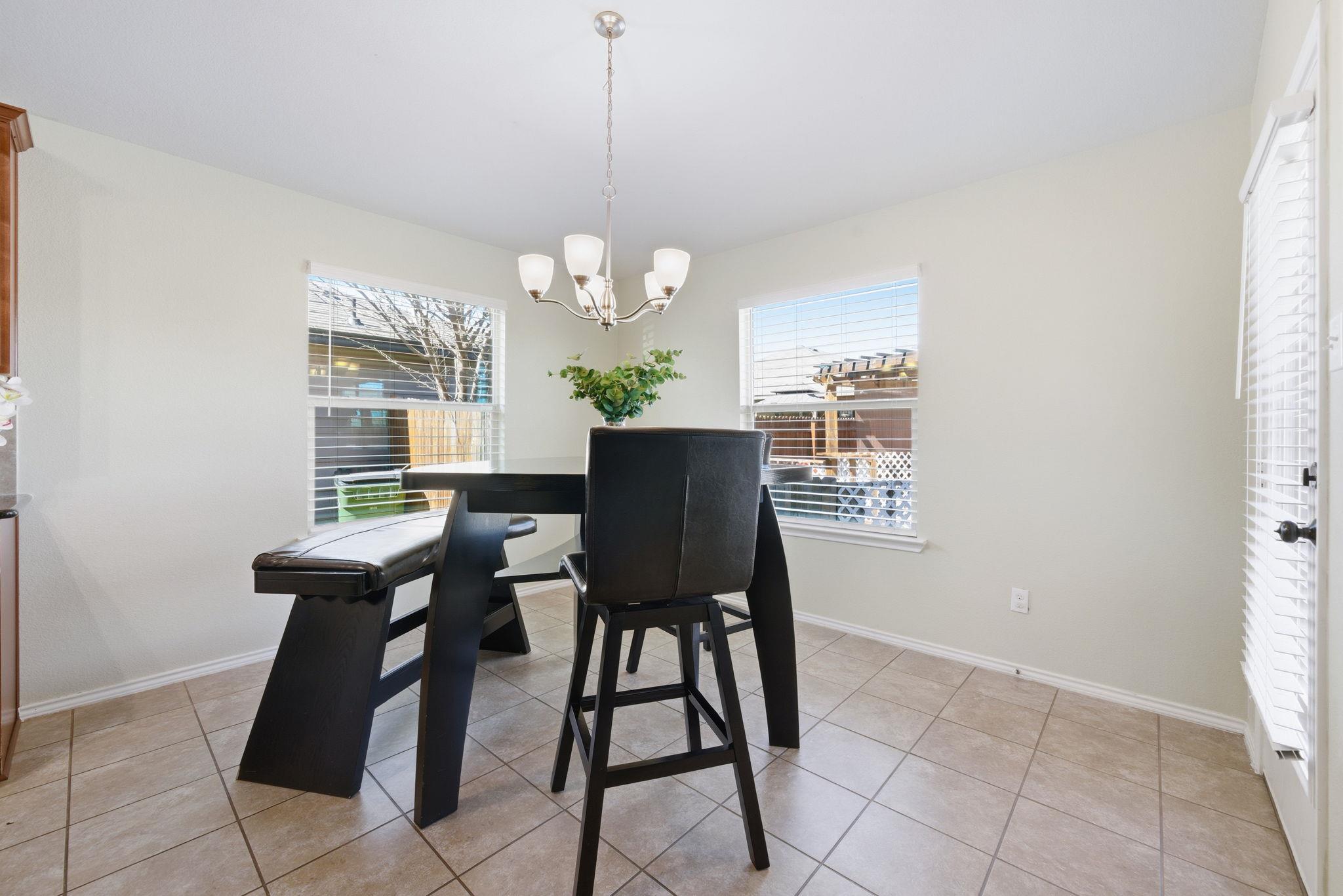 117 Hematite Ln, Jarrell, TX 76537