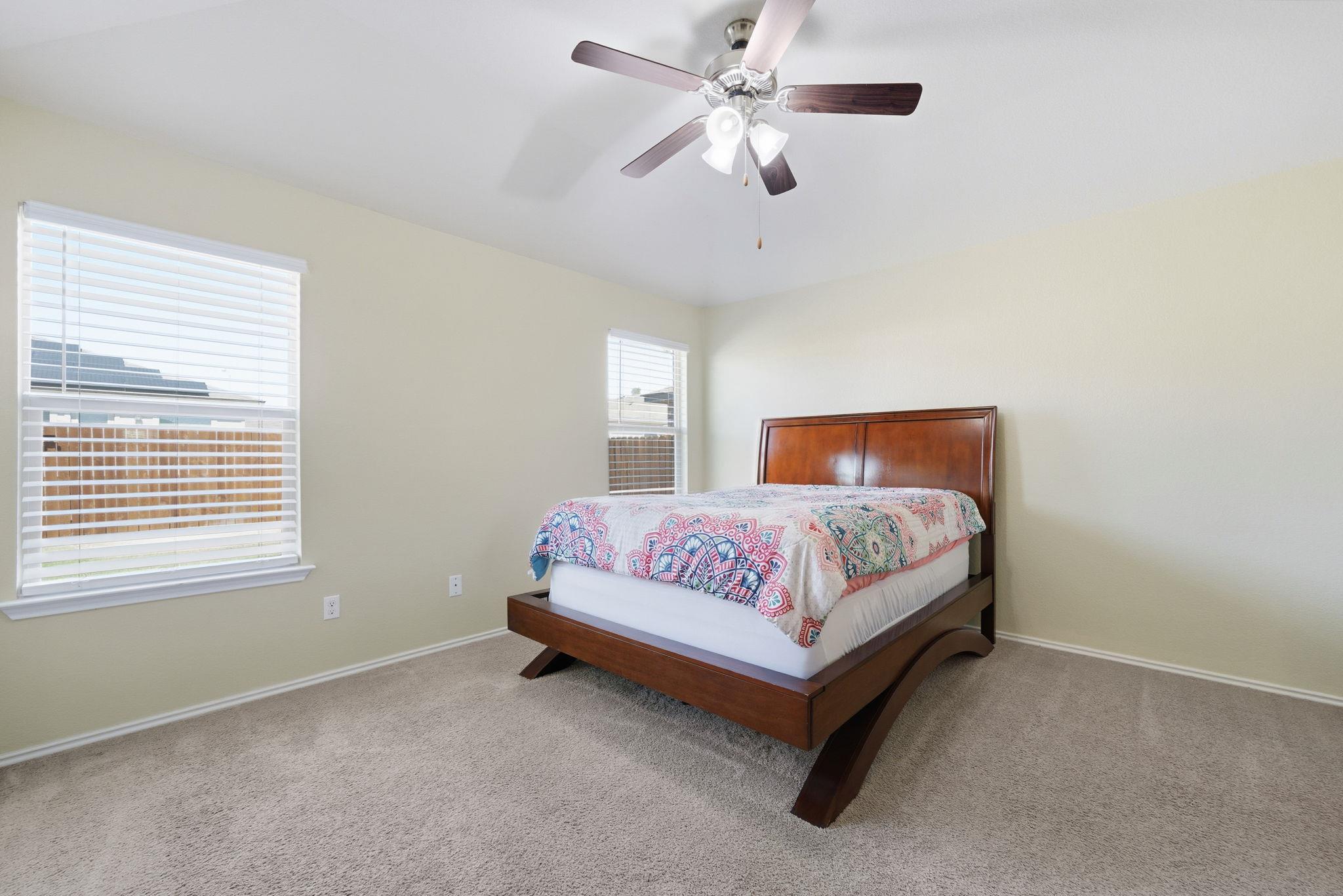 117 Hematite Ln, Jarrell, TX 76537