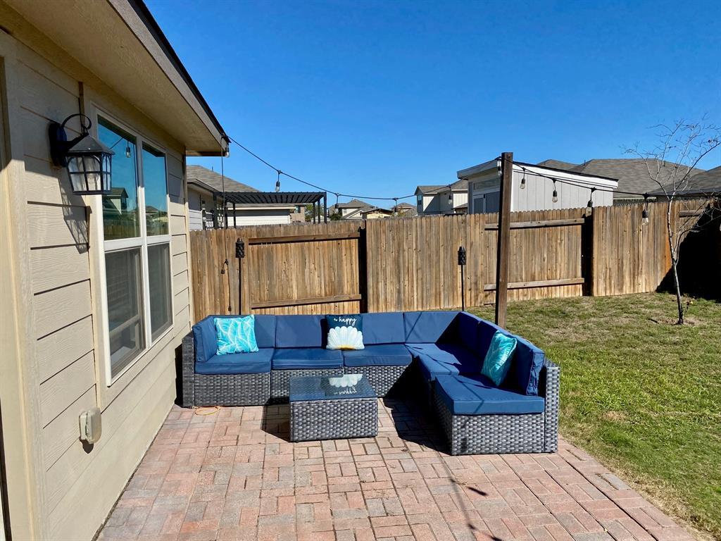 149 Red Sun Dr, Kyle, TX 78640