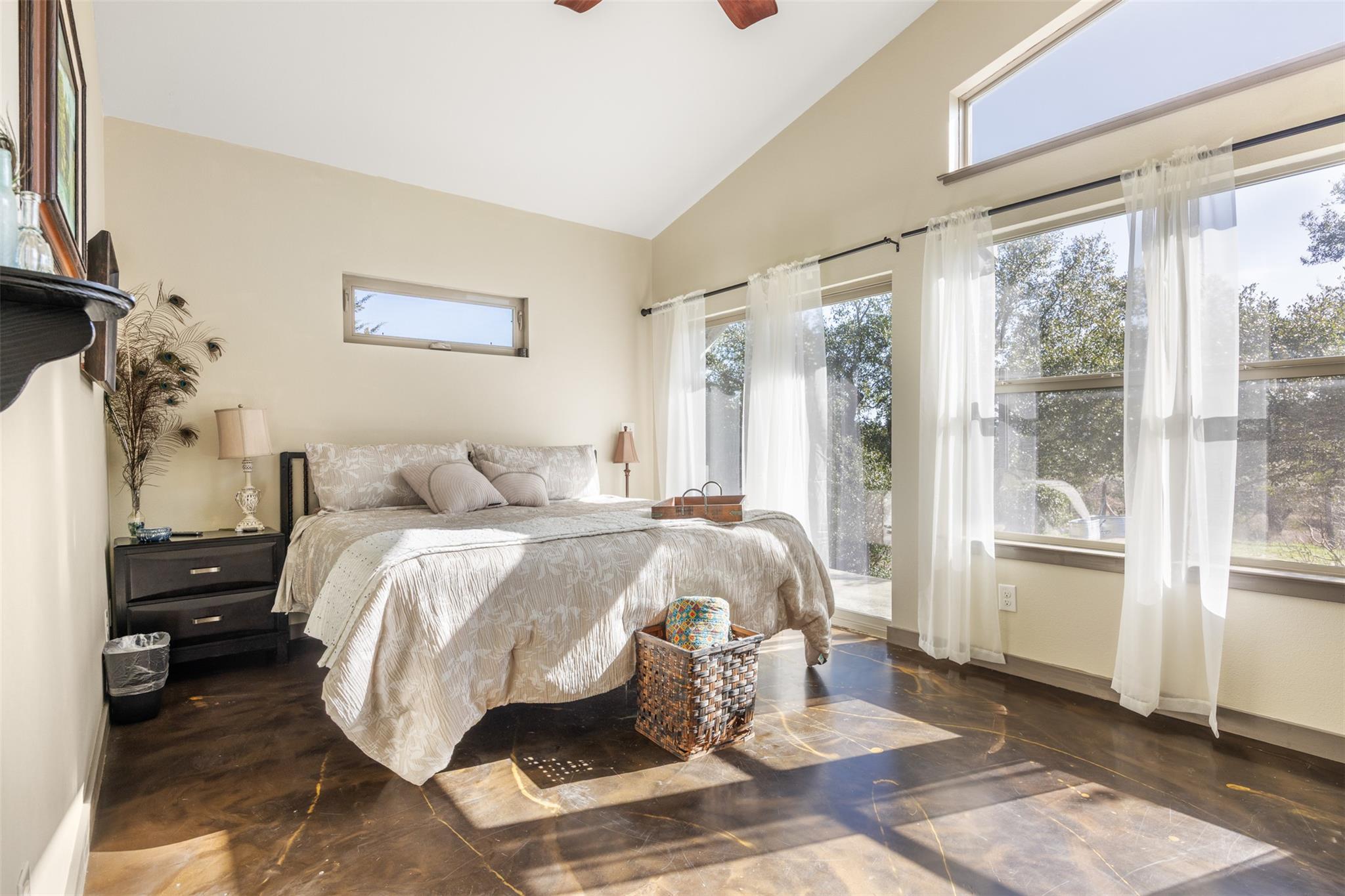 609 Las Colinas Dr, Wimberley, TX 78676