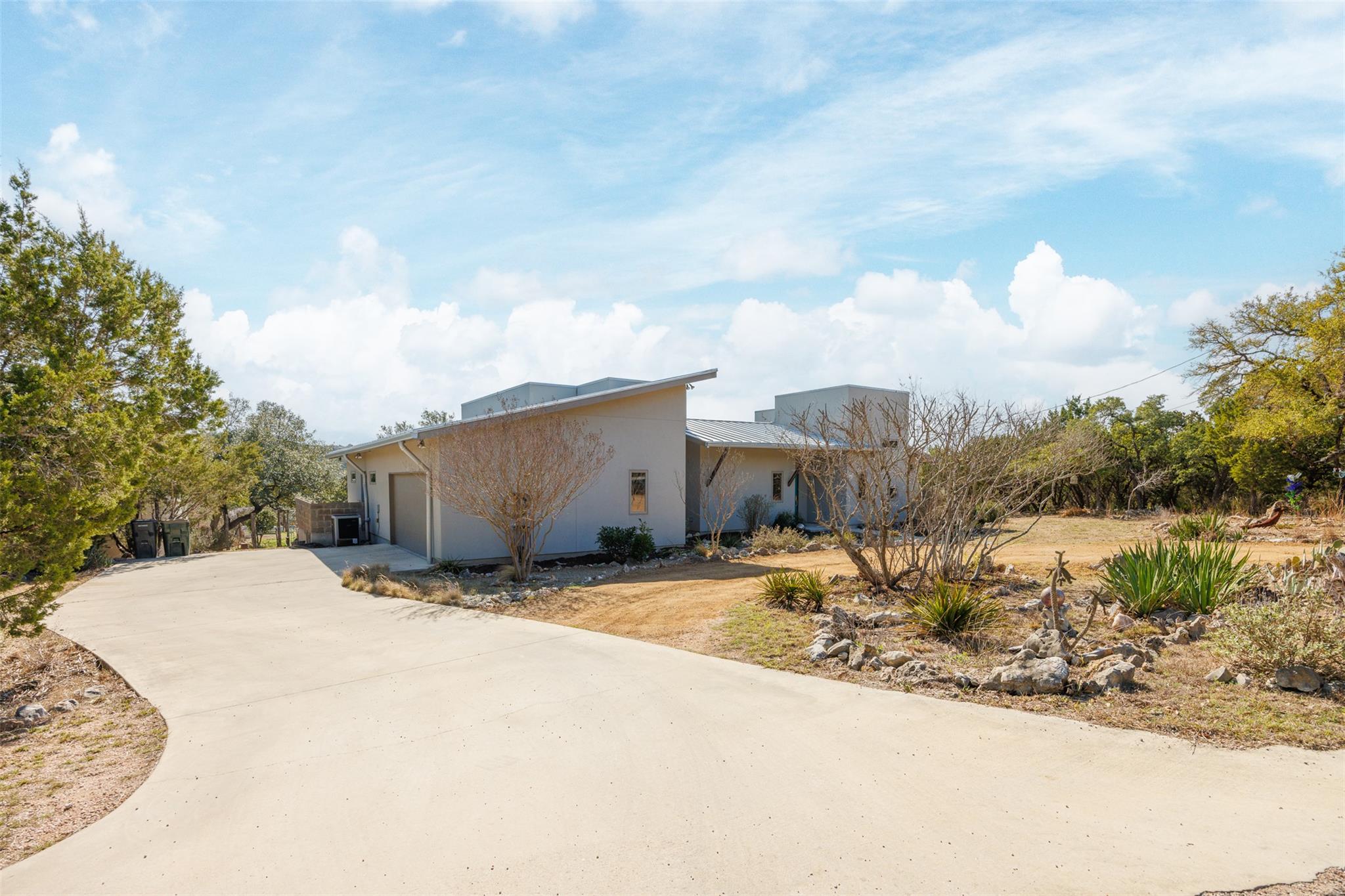 609 Las Colinas Dr, Wimberley, TX 78676