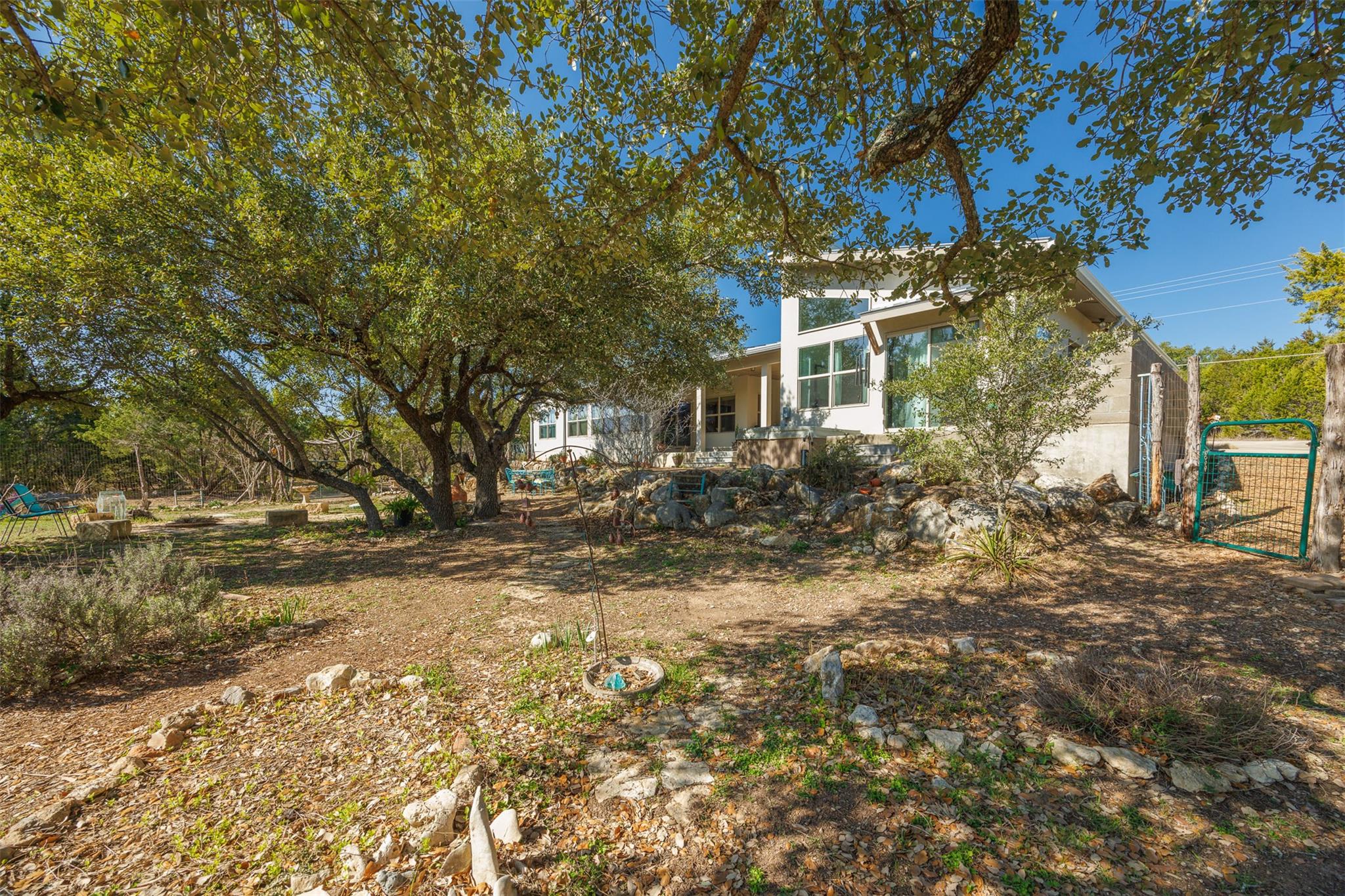 609 Las Colinas Dr, Wimberley, TX 78676