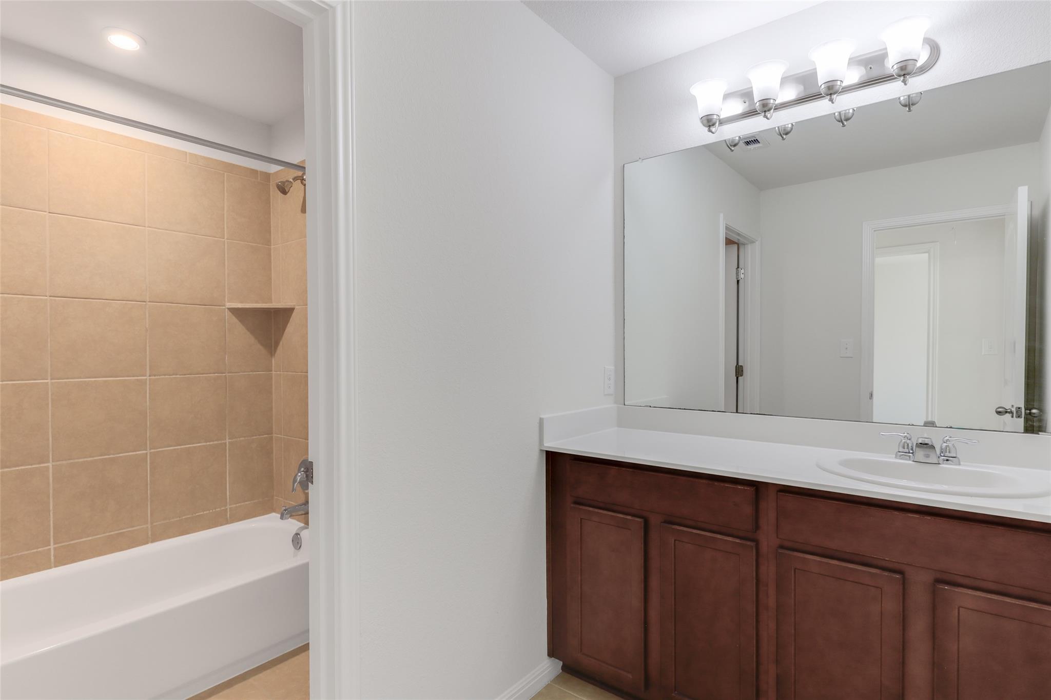 2912 Cotton Gin Dr, Round Rock, TX 78664