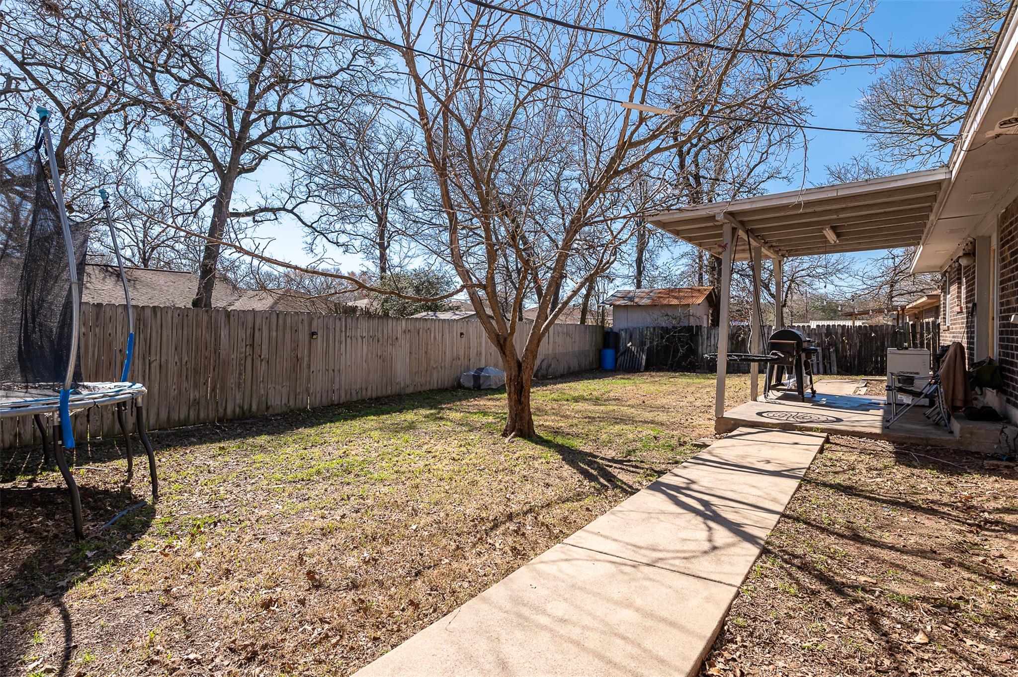 2212 Teton Dr, Bryan, TX 77803