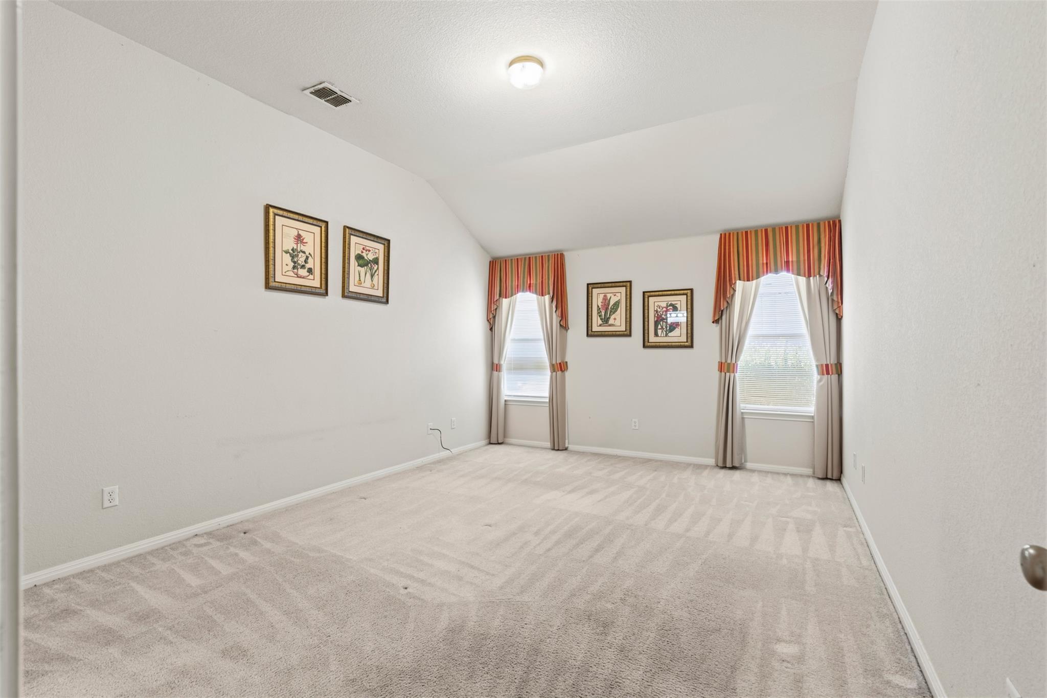 1156 Woodlands Dr, Kyle, TX 78640