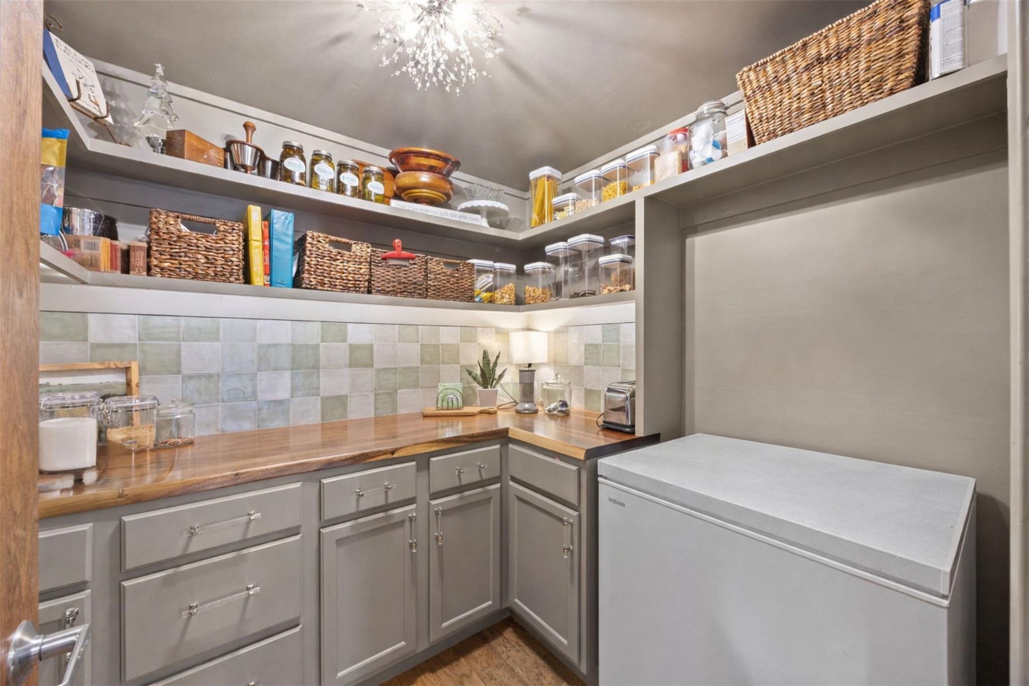 1405 E 18th St, Georgetown, TX 78626