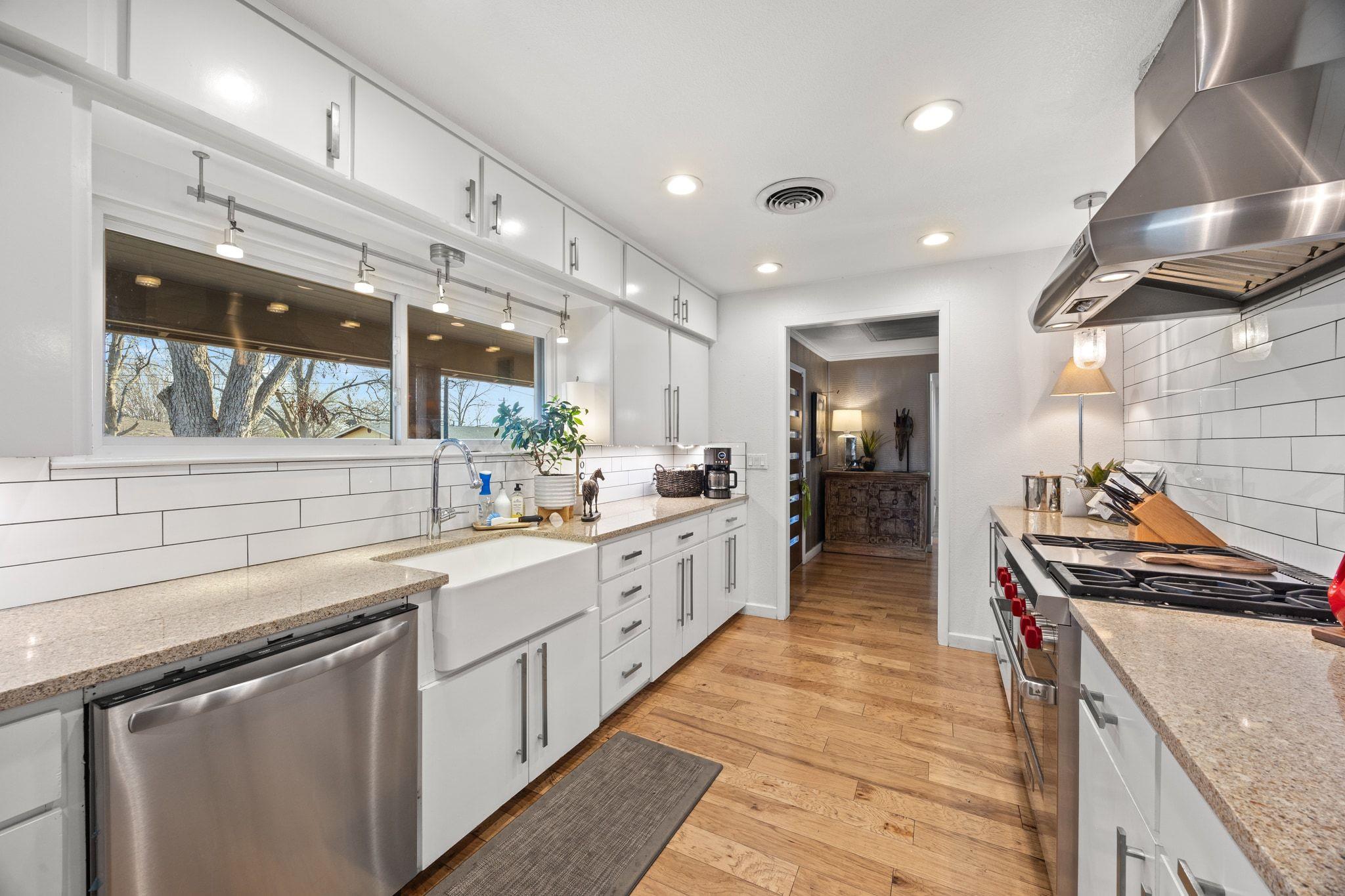 1405 E 18th St, Georgetown, TX 78626